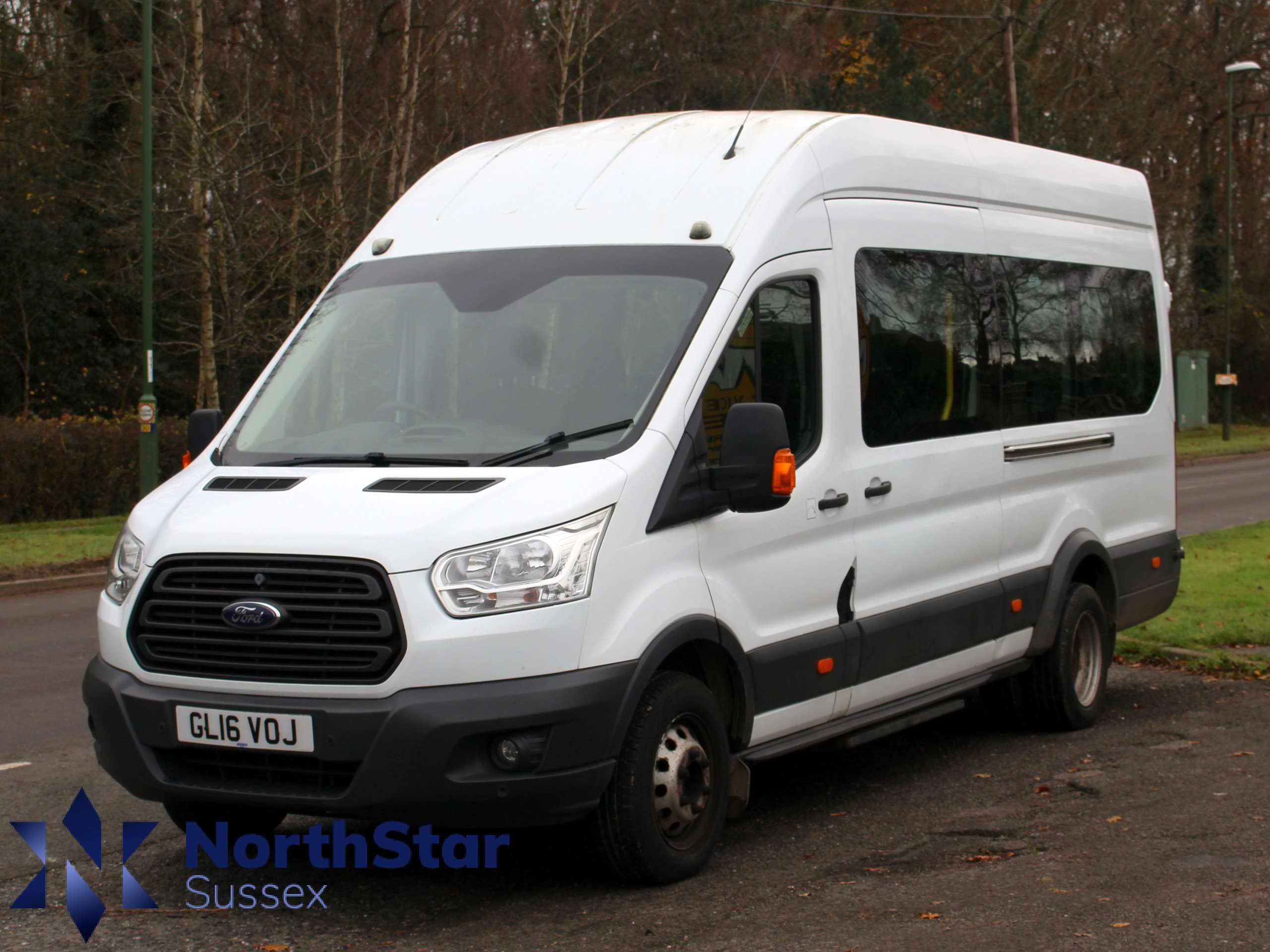 A 2016 FORD TRANSIT 2.2 TDCi 460 HDT 17 Seater Minibus 4dr Diesel Manual L4 H3 (196 g/km, 123 bhp) A 2016 FORD TRANSIT 2.2 TDCi 460 HDT 17 Seater Minibus 4dr Diesel Manual L4 H3 (196 g/km, 123 bhp)