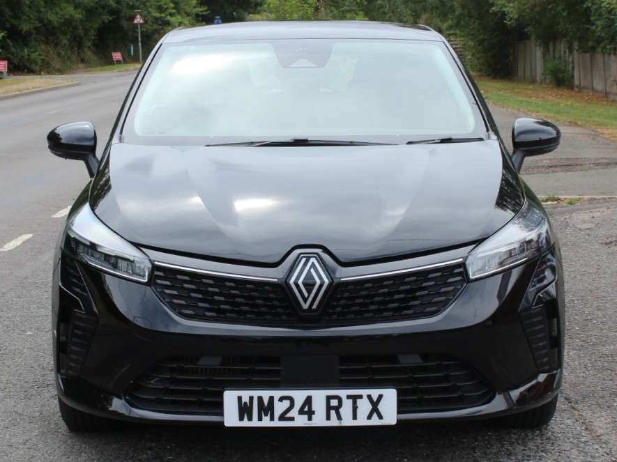 A 2024 RENAULT CLIO 1.0 TCe evolution Hatchback 5dr Petrol Manual Euro 6 (s/s) (90 ps) A 2024 RENAULT CLIO 1.0 TCe evolution Hatchback 5dr Petrol Manual Euro 6 (s/s) (90 ps)