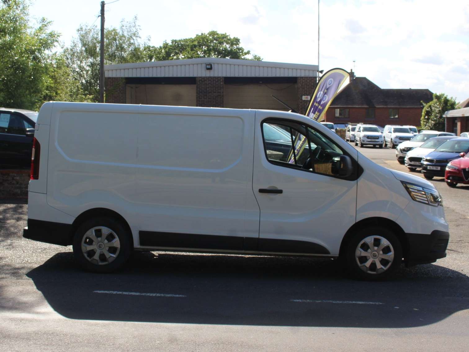 A 2023 RENAULT TRAFIC 2.0 dCi Blue SL28 Business+ Panel Van 5dr Diesel Manual L1 H1 Euro 6 (s/s) (130 ps) A 2023 RENAULT TRAFIC 2.0 dCi Blue SL28 Business+ Panel Van 5dr Diesel Manual L1 H1 Euro 6 (s/s) (130 ps)