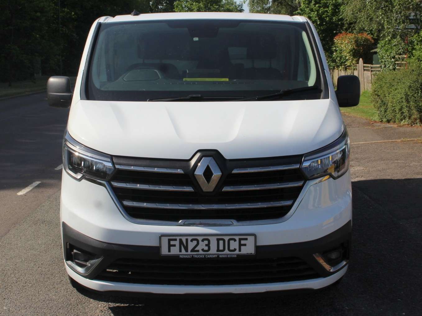 A 2023 RENAULT TRAFIC TRAFIC 2.0 dCi 150 3T l1H1 Van Red Edition A 2023 RENAULT TRAFIC TRAFIC 2.0 dCi 150 3T l1H1 Van Red Edition