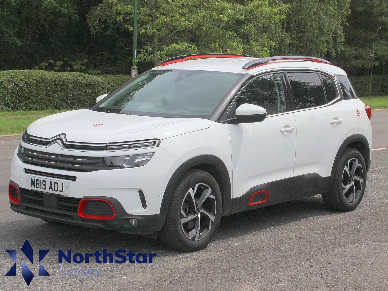 A 2019 CITROEN C5 AIRCROSS 1.2 PureTech Flair SUV 5dr Petrol Manual Euro 6 (s/s) (130 ps) A 2019 CITROEN C5 AIRCROSS 1.2 PureTech Flair SUV 5dr Petrol Manual Euro 6 (s/s) (130 ps)