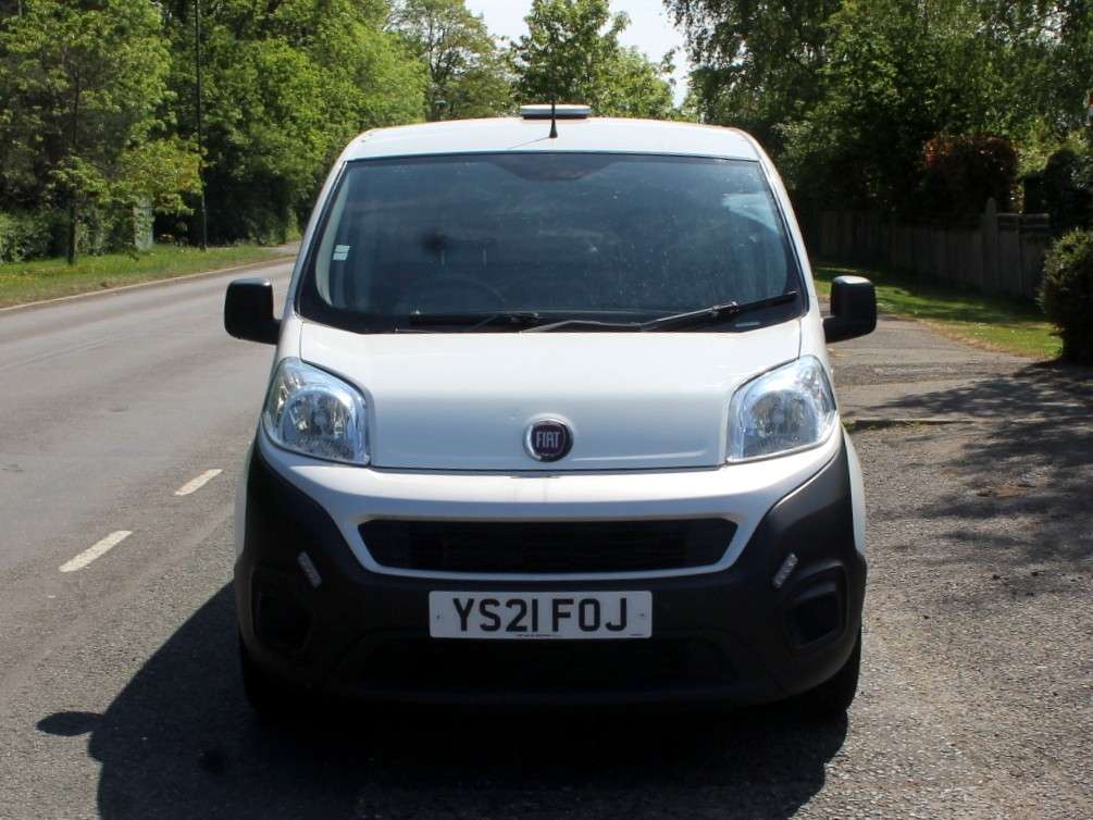 A 2021 FIAT FIORINO 1.3 MultiJetII Tecnico Car Derived Van 5dr Diesel Manual Euro 6 (s/s) (80 bhp) A 2021 FIAT FIORINO 1.3 MultiJetII Tecnico Car Derived Van 5dr Diesel Manual Euro 6 (s/s) (80 bhp)