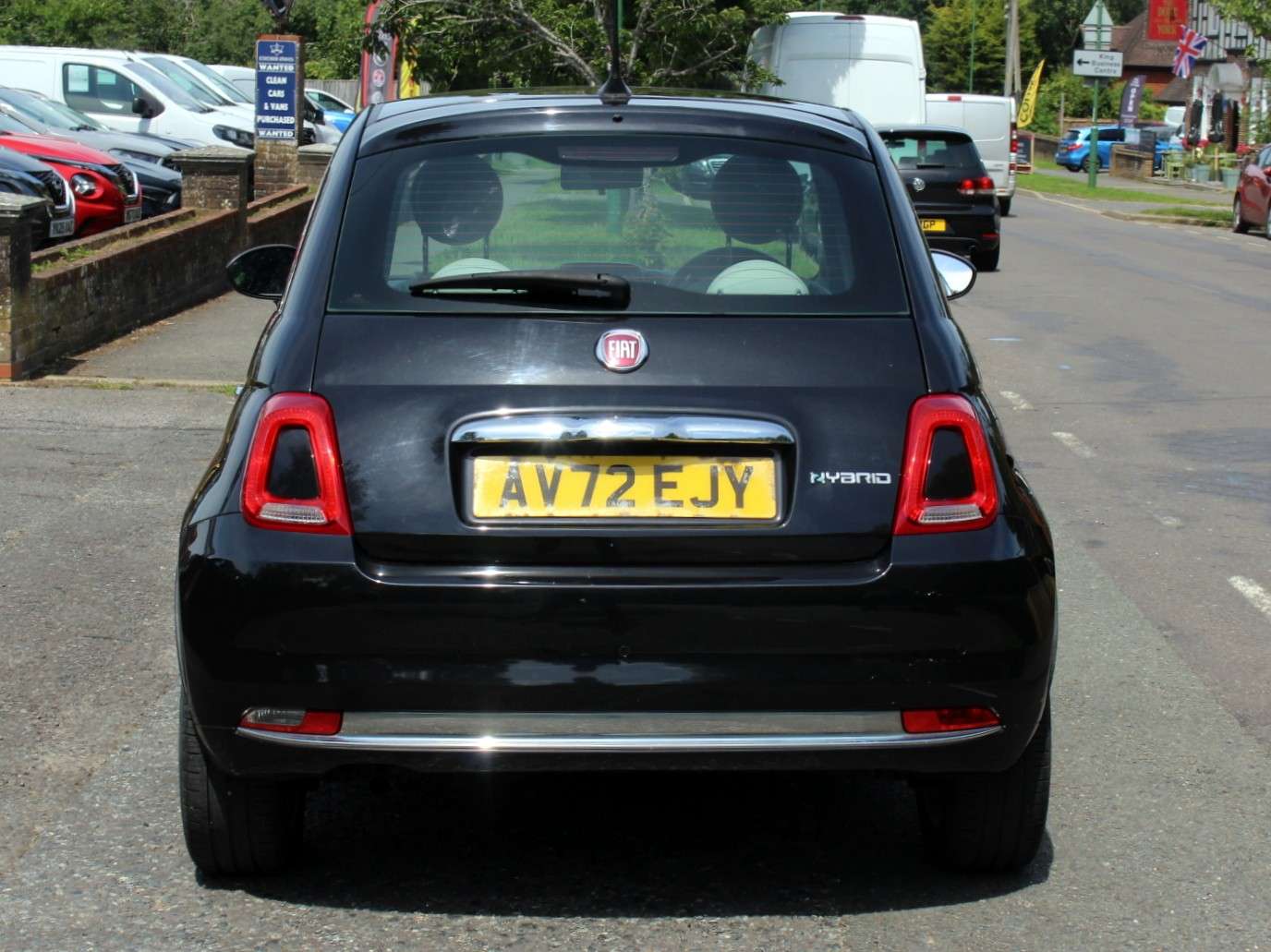 A 2023 FIAT 500 1.0 MHEV Dolcevita Hatchback 3dr Petrol Manual Euro 6 (s/s) (70 bhp) A 2023 FIAT 500 1.0 MHEV Dolcevita Hatchback 3dr Petrol Manual Euro 6 (s/s) (70 bhp)