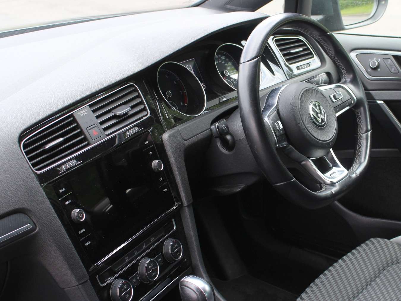 2019 VOLKSWAGEN GOLF 2019 VOLKSWAGEN GOLF