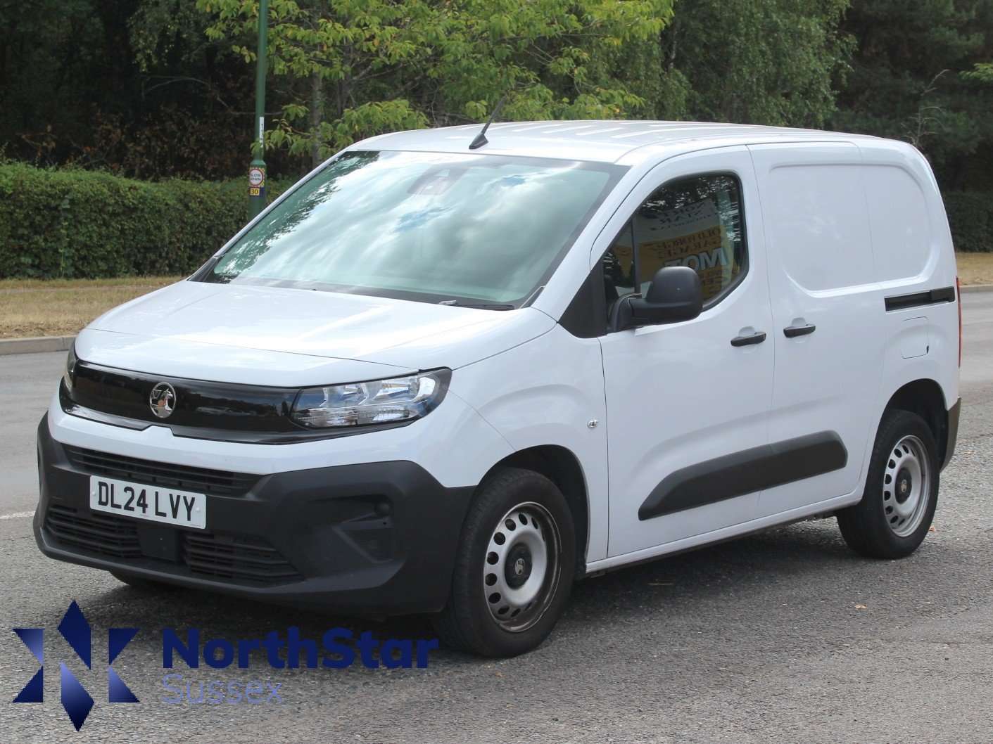 A 2024 VAUXHALL COMBO 1.5 Turbo D 2300 Prime Panel Van 5dr Diesel Manual SWB Euro 6 (s/s) (100 ps) A 2024 VAUXHALL COMBO 1.5 Turbo D 2300 Prime Panel Van 5dr Diesel Manual SWB Euro 6 (s/s) (100 ps)