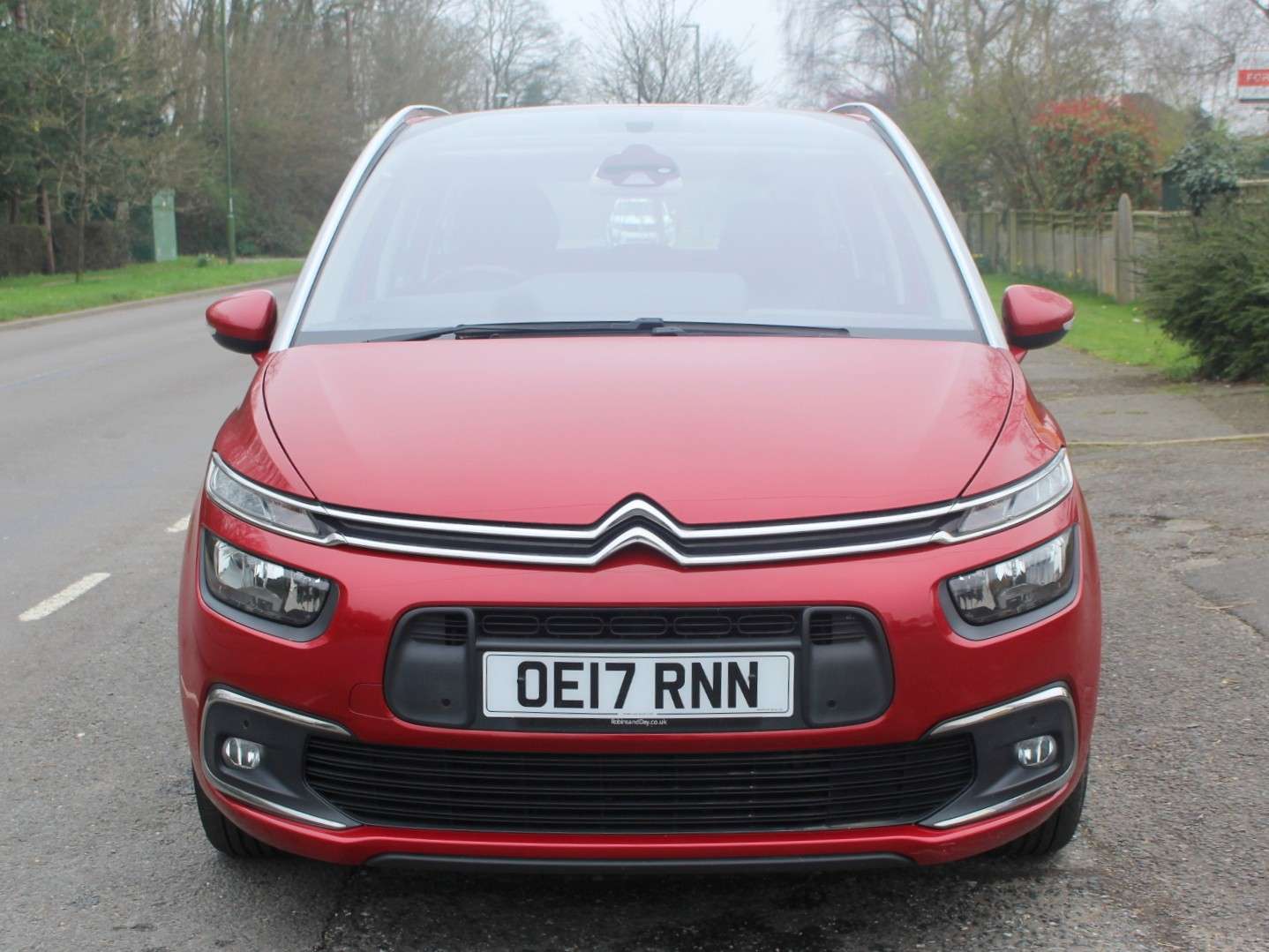 A 2017 CITROEN GRAND C4 PICASSO 1.6 BlueHDi Feel MPV 7 Seat 5dr Diesel Manual Euro 6 (s/s) (120 ps) A 2017 CITROEN GRAND C4 PICASSO 1.6 BlueHDi Feel MPV 7 Seat 5dr Diesel Manual Euro 6 (s/s) (120 ps)