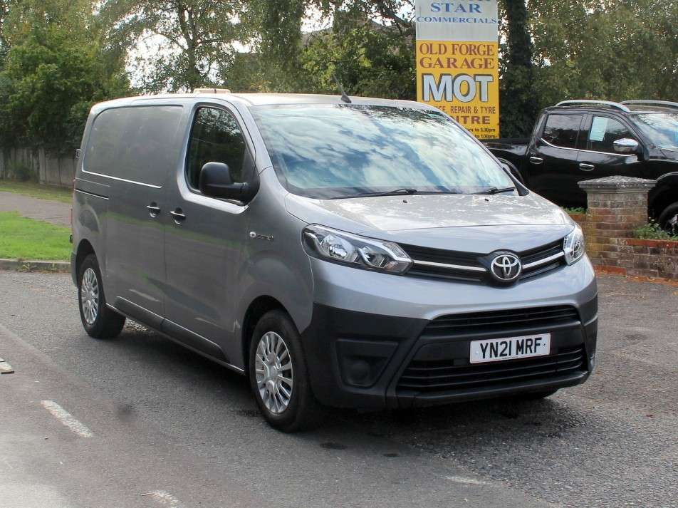 2021 TOYOTA PROACE 2021 TOYOTA PROACE