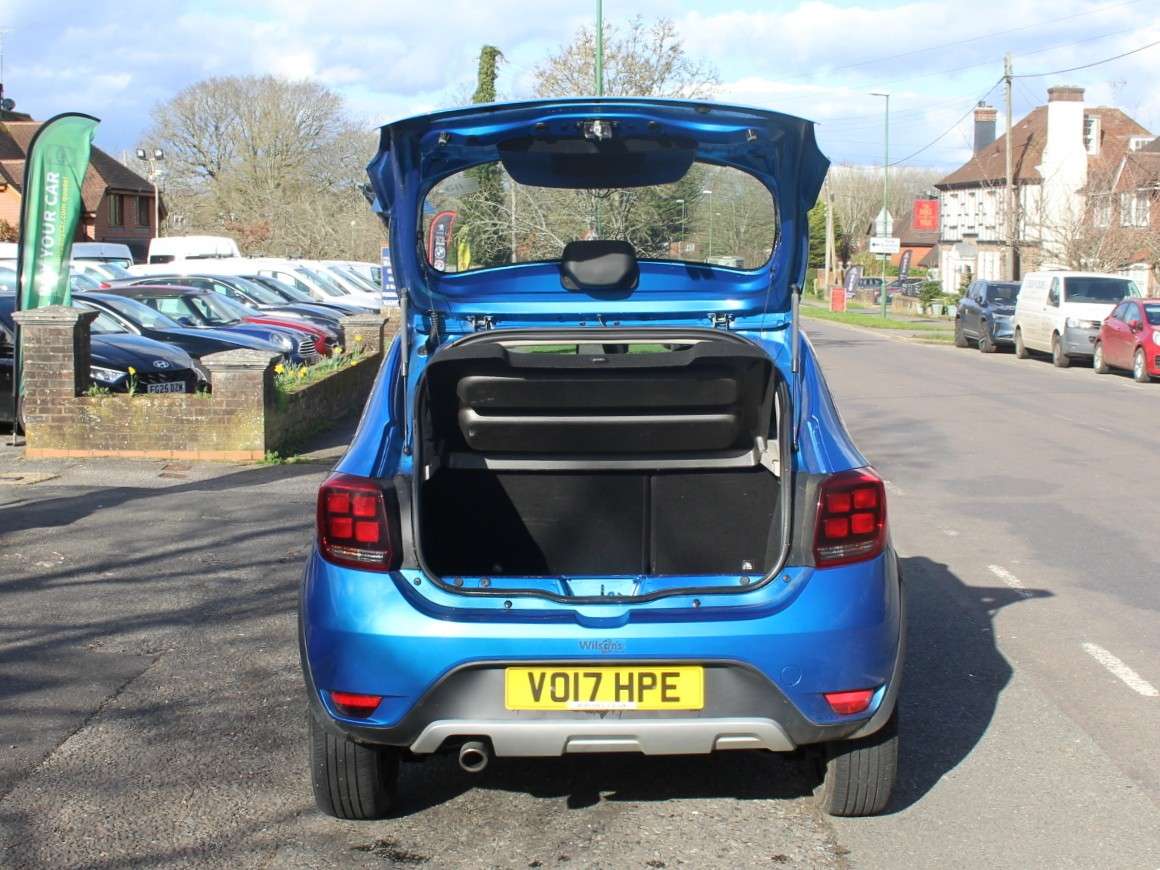 2017 DACIA SANDERO STEPWAY 2017 DACIA SANDERO STEPWAY