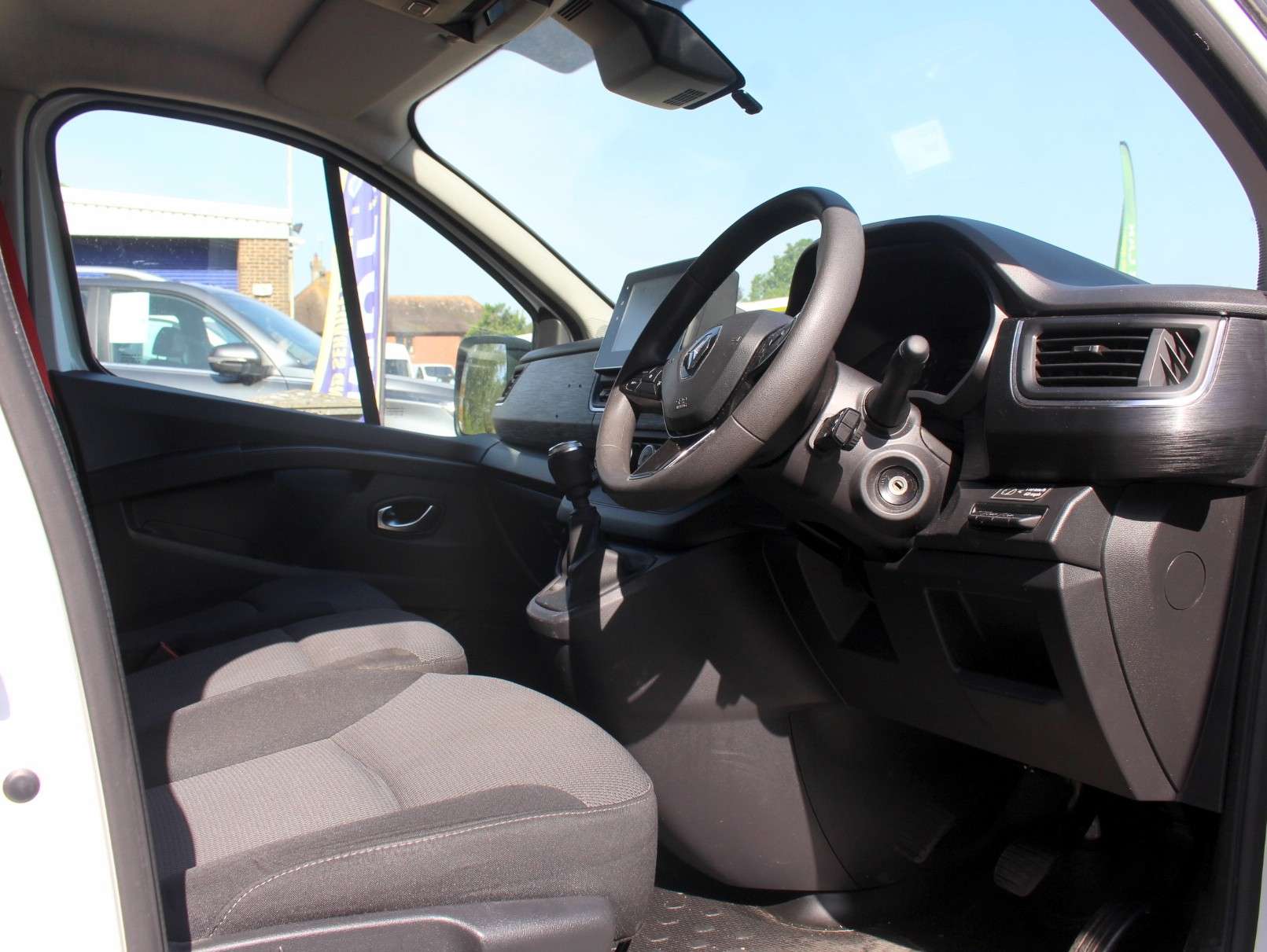 2023 RENAULT TRAFIC 2023 RENAULT TRAFIC