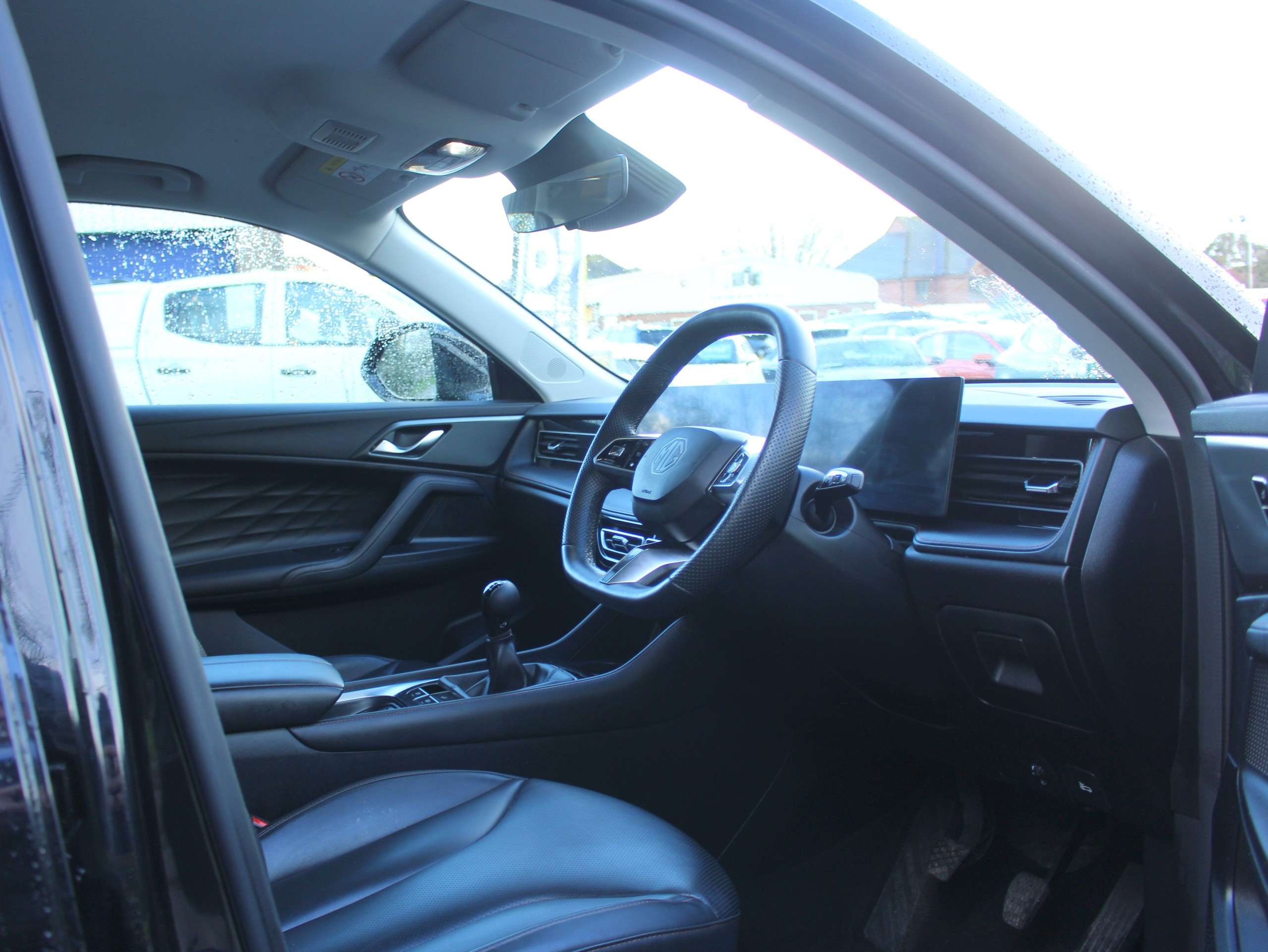 2025 MG HS 2025 MG HS