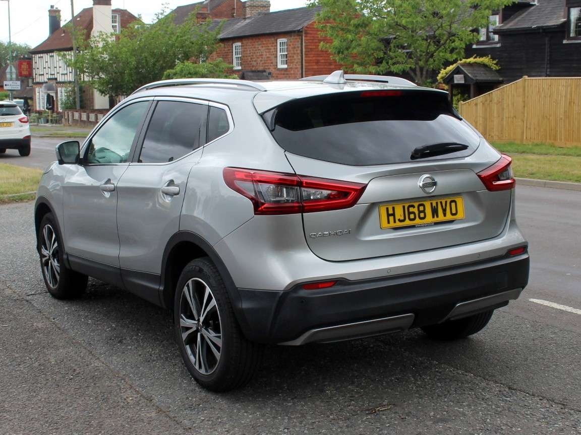 A 2018 NISSAN QASHQAI 1.3 DIG-T N-Connecta SUV 5dr Petrol Manual Euro 6 (s/s) (140 ps) A 2018 NISSAN QASHQAI 1.3 DIG-T N-Connecta SUV 5dr Petrol Manual Euro 6 (s/s) (140 ps)