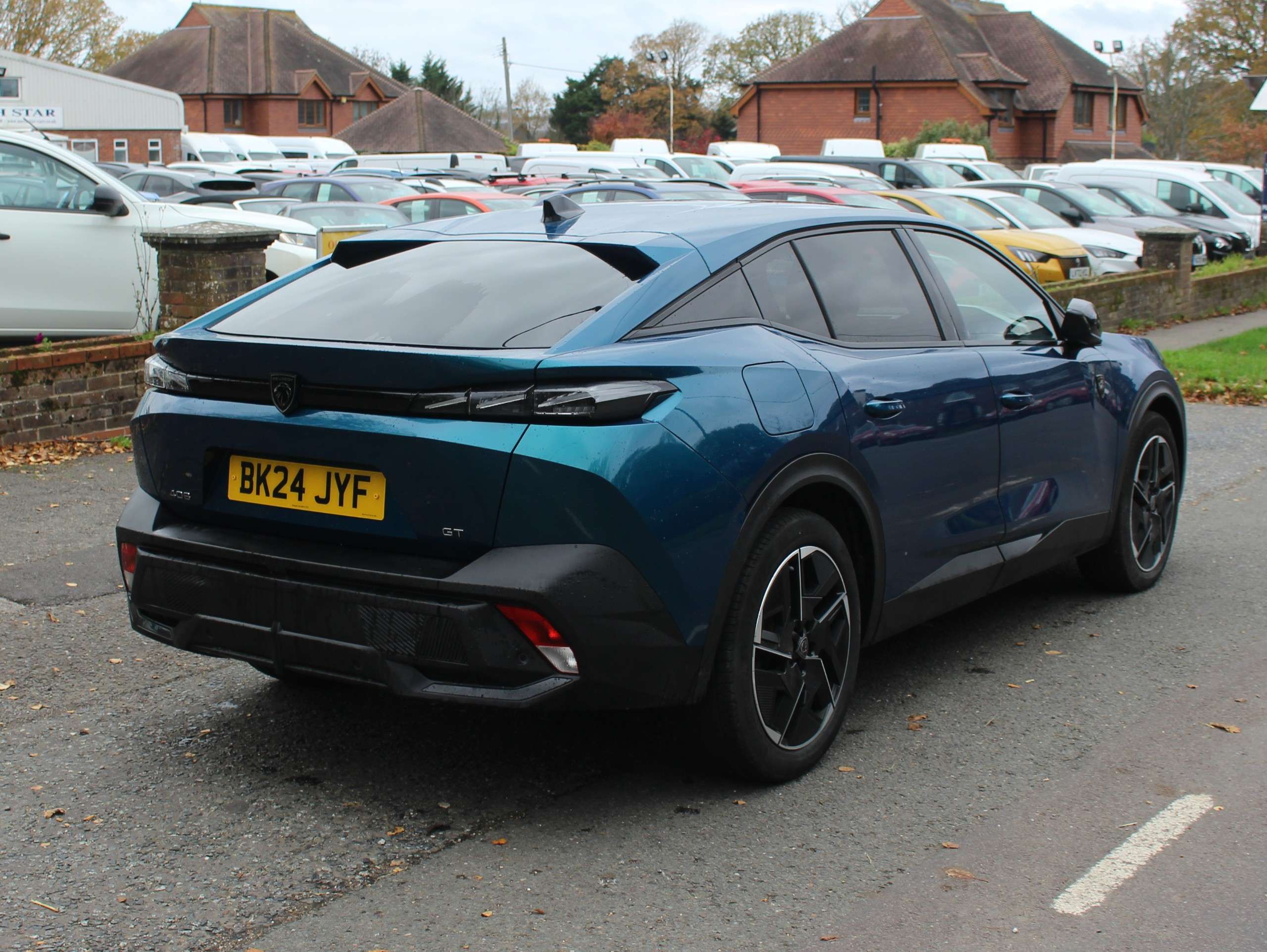 2024 PEUGEOT 408 2024 PEUGEOT 408