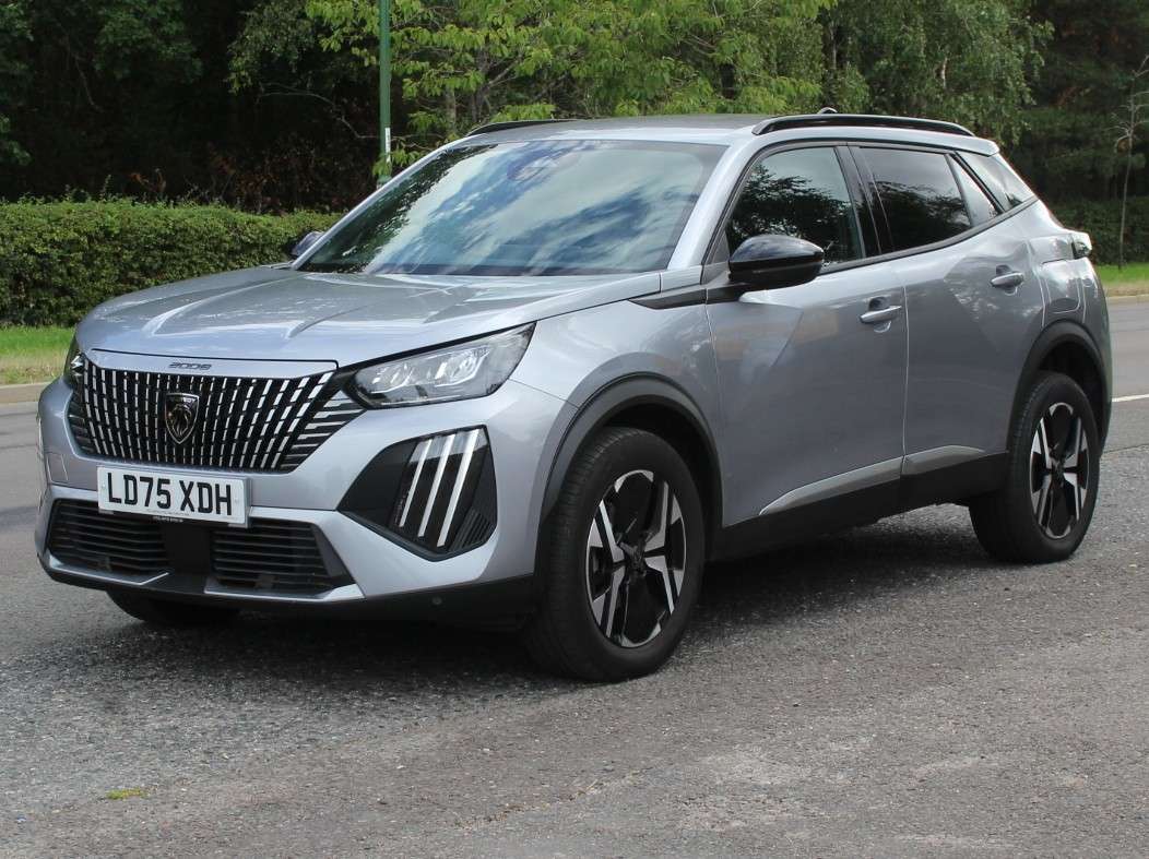 A 2025 PEUGEOT 2008 1.2 PureTech Allure SUV 5dr Petrol Manual Euro 6 (s/s) (100 ps) A 2025 PEUGEOT 2008 1.2 PureTech Allure SUV 5dr Petrol Manual Euro 6 (s/s) (100 ps)
