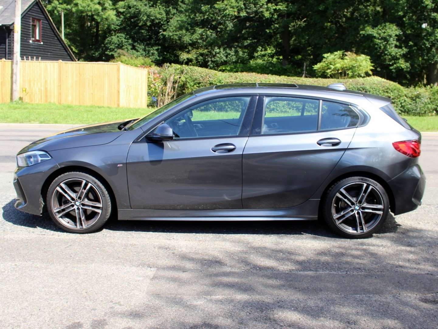 A 2021 BMW 1 SERIES 1.5 118i M Sport (LCP) Hatchback 5dr Petrol Manual Euro 6 (s/s) (136 ps) A 2021 BMW 1 SERIES 1.5 118i M Sport (LCP) Hatchback 5dr Petrol Manual Euro 6 (s/s) (136 ps)