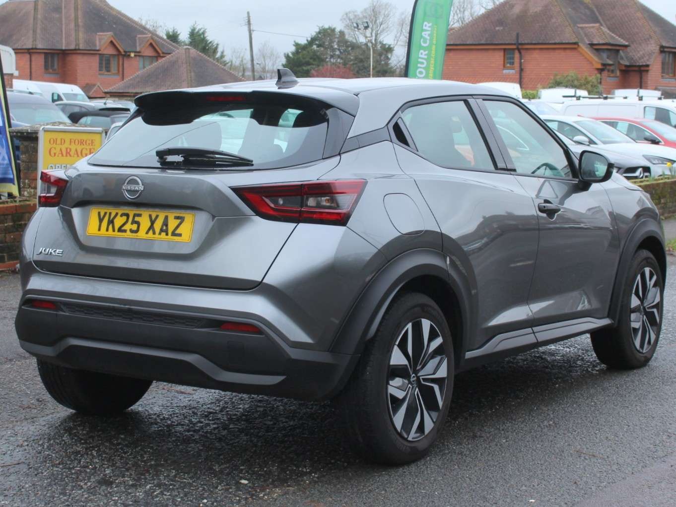 A 2025 NISSAN JUKE 1.0 DIG-T Acenta Premium SUV 5dr Petrol Manual Euro 6 (s/s) (114 ps) A 2025 NISSAN JUKE 1.0 DIG-T Acenta Premium SUV 5dr Petrol Manual Euro 6 (s/s) (114 ps)