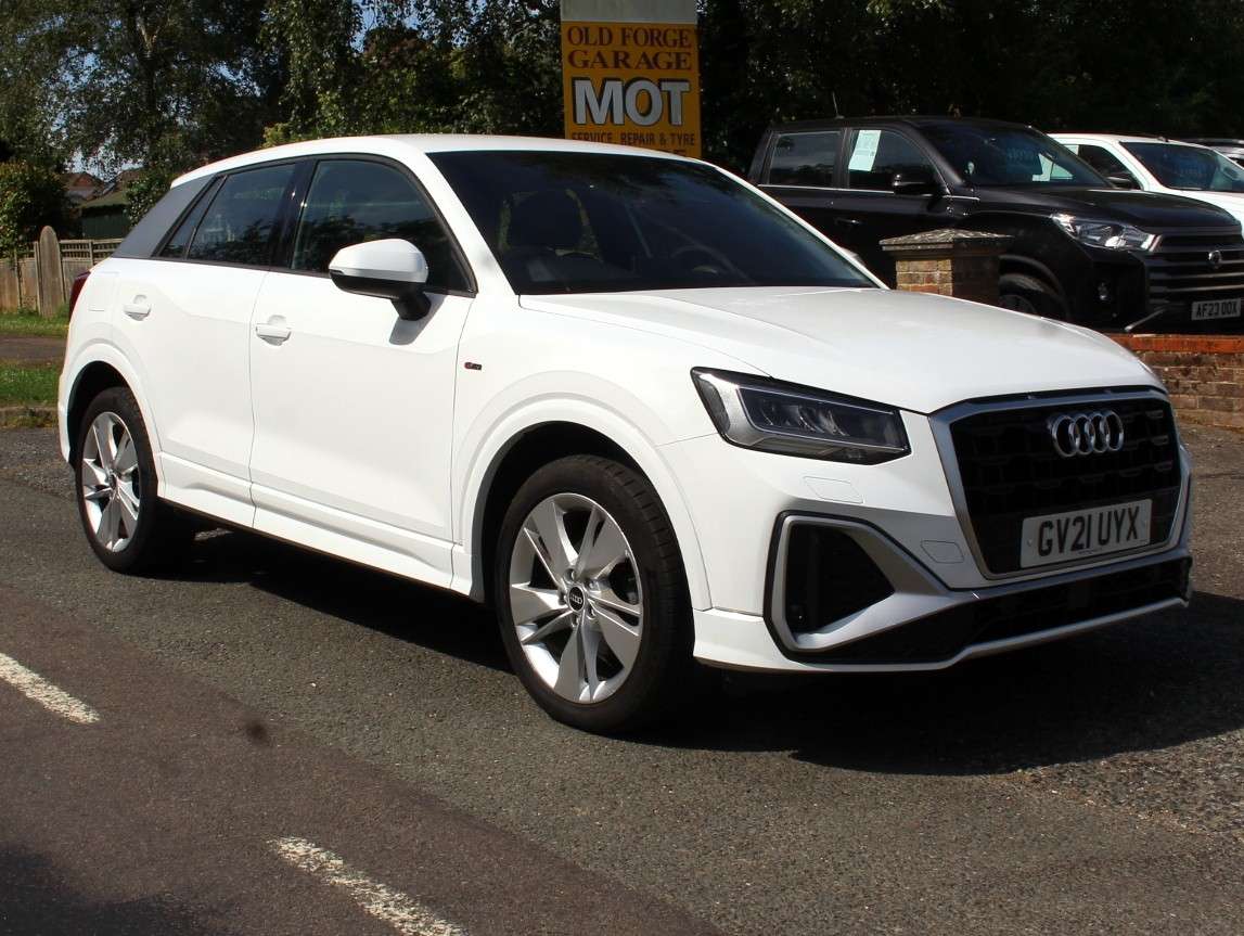 A 2021 AUDI Q2 1.0 TFSI 30 S line SUV 5dr Petrol Manual Euro 6 (s/s) (110 ps) A 2021 AUDI Q2 1.0 TFSI 30 S line SUV 5dr Petrol Manual Euro 6 (s/s) (110 ps)