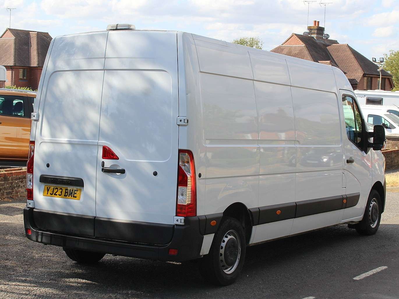 A 2023 RENAULT MASTER 2.3 dCi 35 Start Panel Van 4dr Diesel Manual FWD LWB Medium Roof Euro 6 (135 ps) A 2023 RENAULT MASTER 2.3 dCi 35 Start Panel Van 4dr Diesel Manual FWD LWB Medium Roof Euro 6 (135 ps)