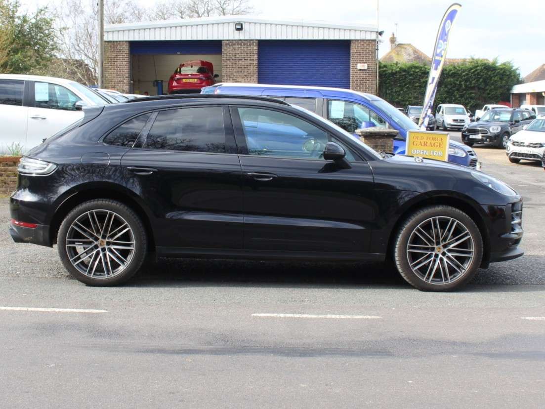2019 PORSCHE MACAN 2019 PORSCHE MACAN