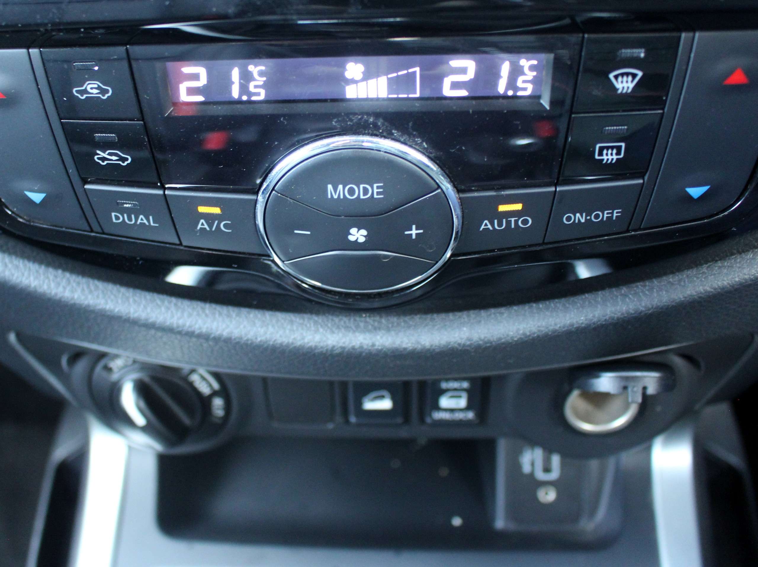 2021 NISSAN NAVARA 2021 NISSAN NAVARA