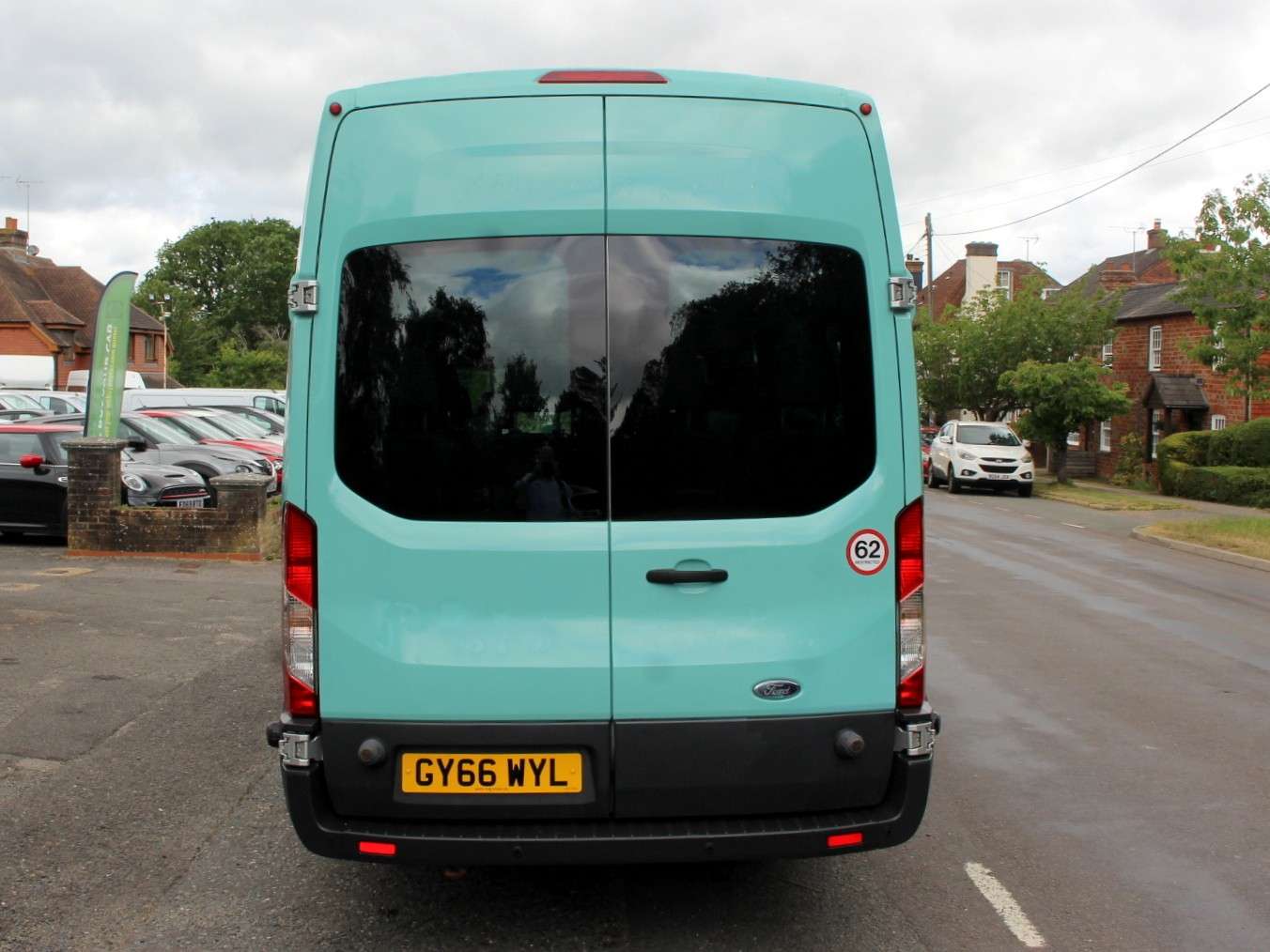 A 2016 FORD TRANSIT 2.2 TDCi 460 HDT Trend Minibus 5dr Diesel Manual L4 H3 (18 seats) (196 g/km, 123 bhp) A 2016 FORD TRANSIT 2.2 TDCi 460 HDT Trend Minibus 5dr Diesel Manual L4 H3 (18 seats) (196 g/km, 123 bhp)