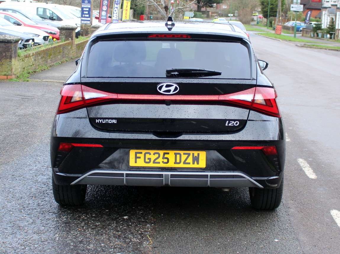 A 2025 HYUNDAI I20 1.0 T-GDi Ultimate Hatchback 5dr Petrol DCT Euro 6 (s/s) (100 ps) A 2025 HYUNDAI I20 1.0 T-GDi Ultimate Hatchback 5dr Petrol DCT Euro 6 (s/s) (100 ps)