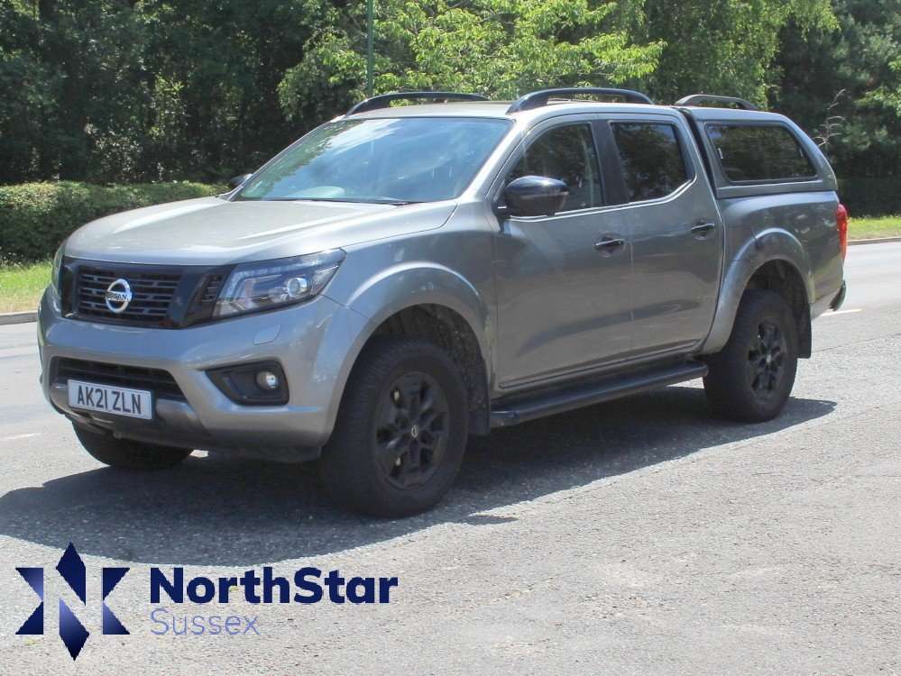A 2021 NISSAN NAVARA 2.3 dCi N-Guard Pickup Double Cab 4dr Diesel Manual 4WD Euro 6 (s/s) (190 ps) A 2021 NISSAN NAVARA 2.3 dCi N-Guard Pickup Double Cab 4dr Diesel Manual 4WD Euro 6 (s/s) (190 ps)