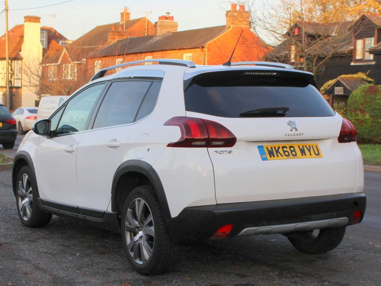 2018 PEUGEOT 2008 2018 PEUGEOT 2008