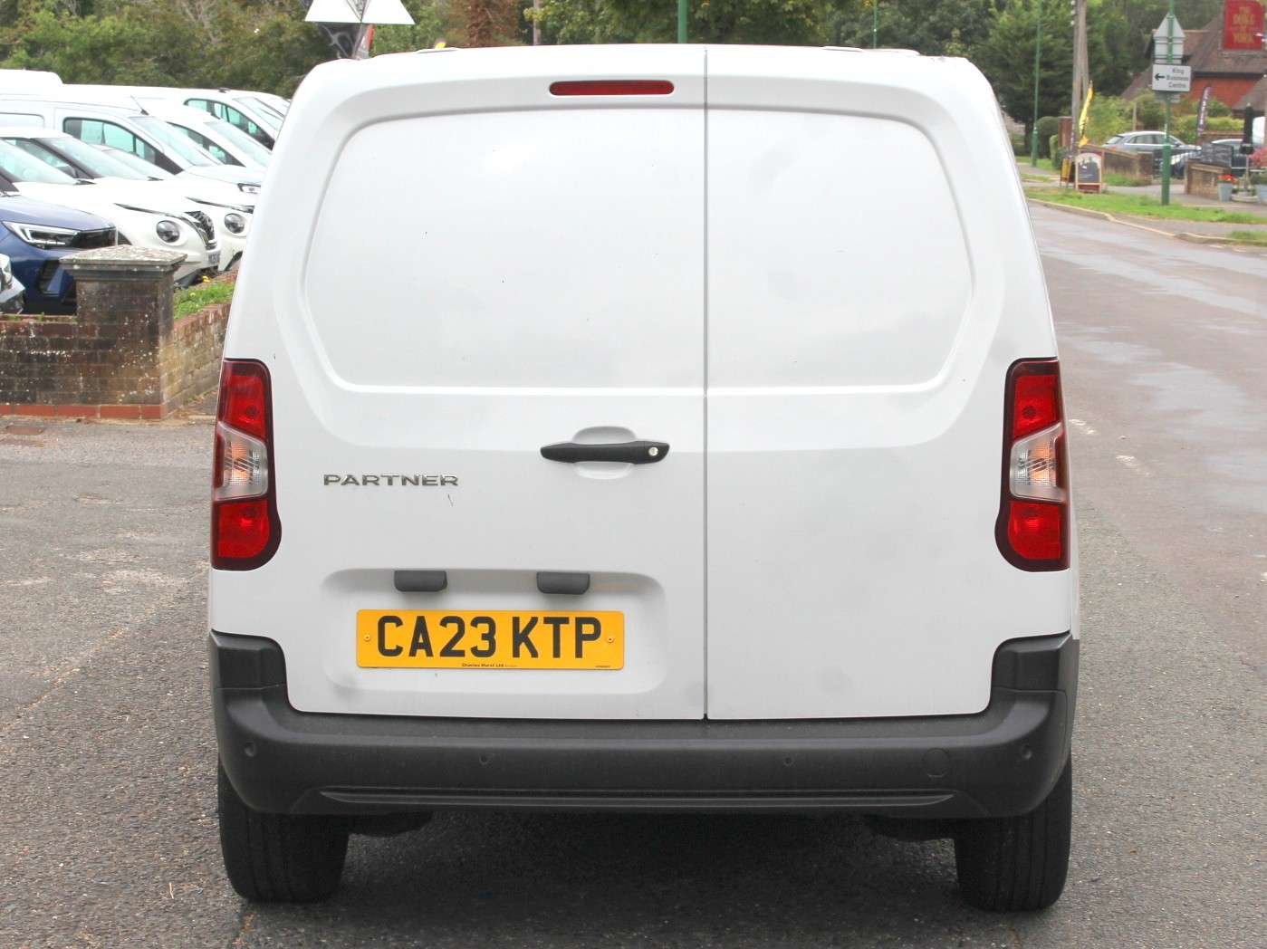 A 2023 PEUGEOT PARTNER 1.5 BlueHDi 1000 Professional Premium + Standard Panel Van 5dr Diesel Manual SWB Euro 6 (s/s) (100 bhp) A 2023 PEUGEOT PARTNER 1.5 BlueHDi 1000 Professional Premium + Standard Panel Van 5dr Diesel Manual SWB Euro 6 (s/s) (100 bhp)