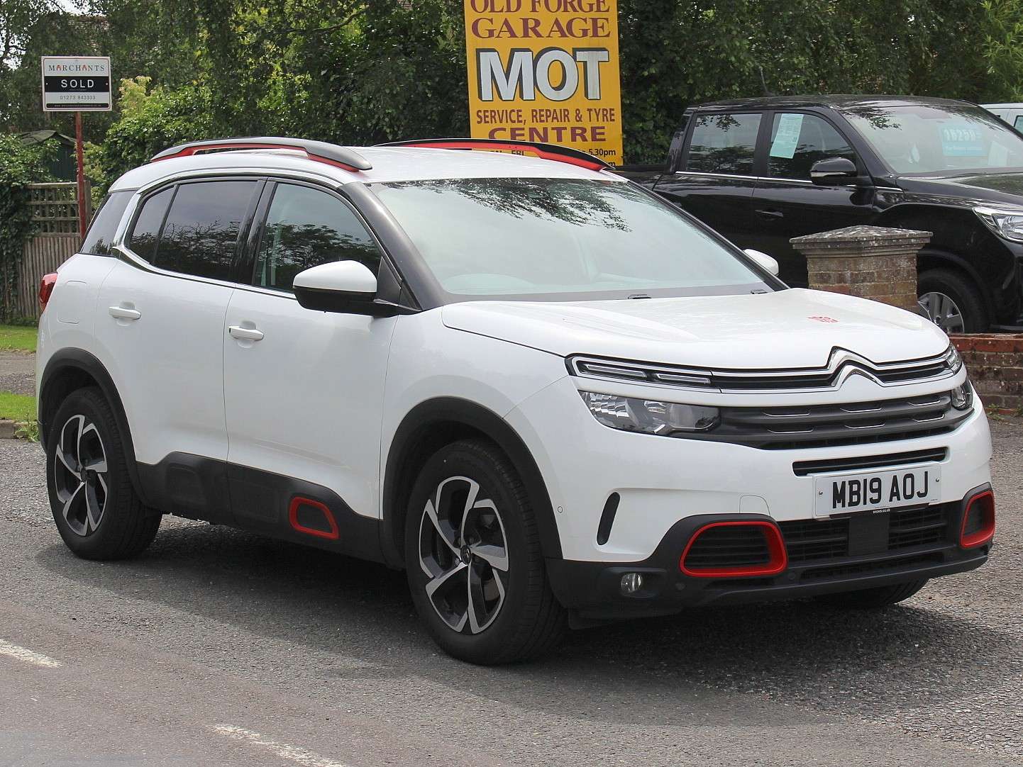 A 2019 CITROEN C5 AIRCROSS 1.2 PureTech Flair SUV 5dr Petrol Manual Euro 6 (s/s) (130 ps) A 2019 CITROEN C5 AIRCROSS 1.2 PureTech Flair SUV 5dr Petrol Manual Euro 6 (s/s) (130 ps)