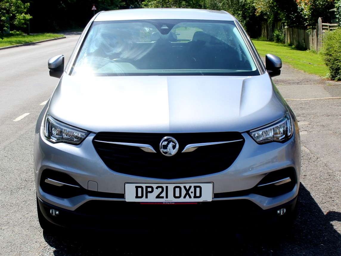A 2021 VAUXHALL GRANDLAND X 1.2 Turbo SE Premium SUV 5dr Petrol Manual Euro 6 (s/s) (130 ps) A 2021 VAUXHALL GRANDLAND X 1.2 Turbo SE Premium SUV 5dr Petrol Manual Euro 6 (s/s) (130 ps)