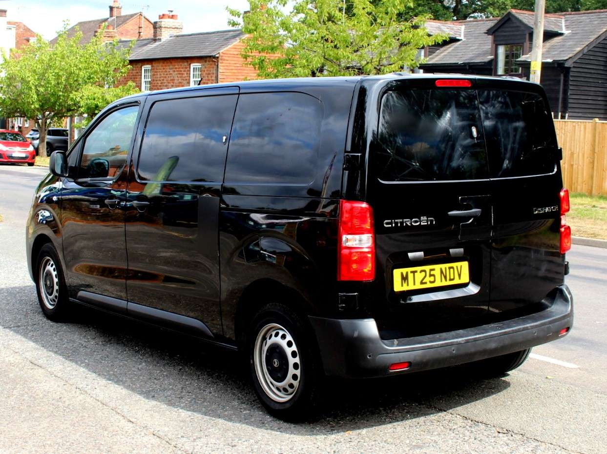 A 2025 CITROEN DISPATCH 1.5 BlueHDi Enterprise M Panel Van 6dr Diesel Manual MWB Euro 6 (s/s) (120 ps) A 2025 CITROEN DISPATCH 1.5 BlueHDi Enterprise M Panel Van 6dr Diesel Manual MWB Euro 6 (s/s) (120 ps)
