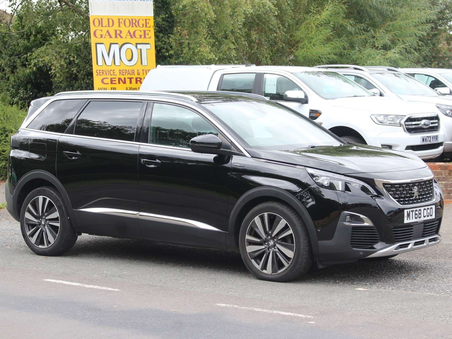 A 2018 PEUGEOT 5008 1.5 BlueHDi GT Line Premium SUV 5dr Diesel EAT Euro 6 (s/s) (130 ps) A 2018 PEUGEOT 5008 1.5 BlueHDi GT Line Premium SUV 5dr Diesel EAT Euro 6 (s/s) (130 ps)
