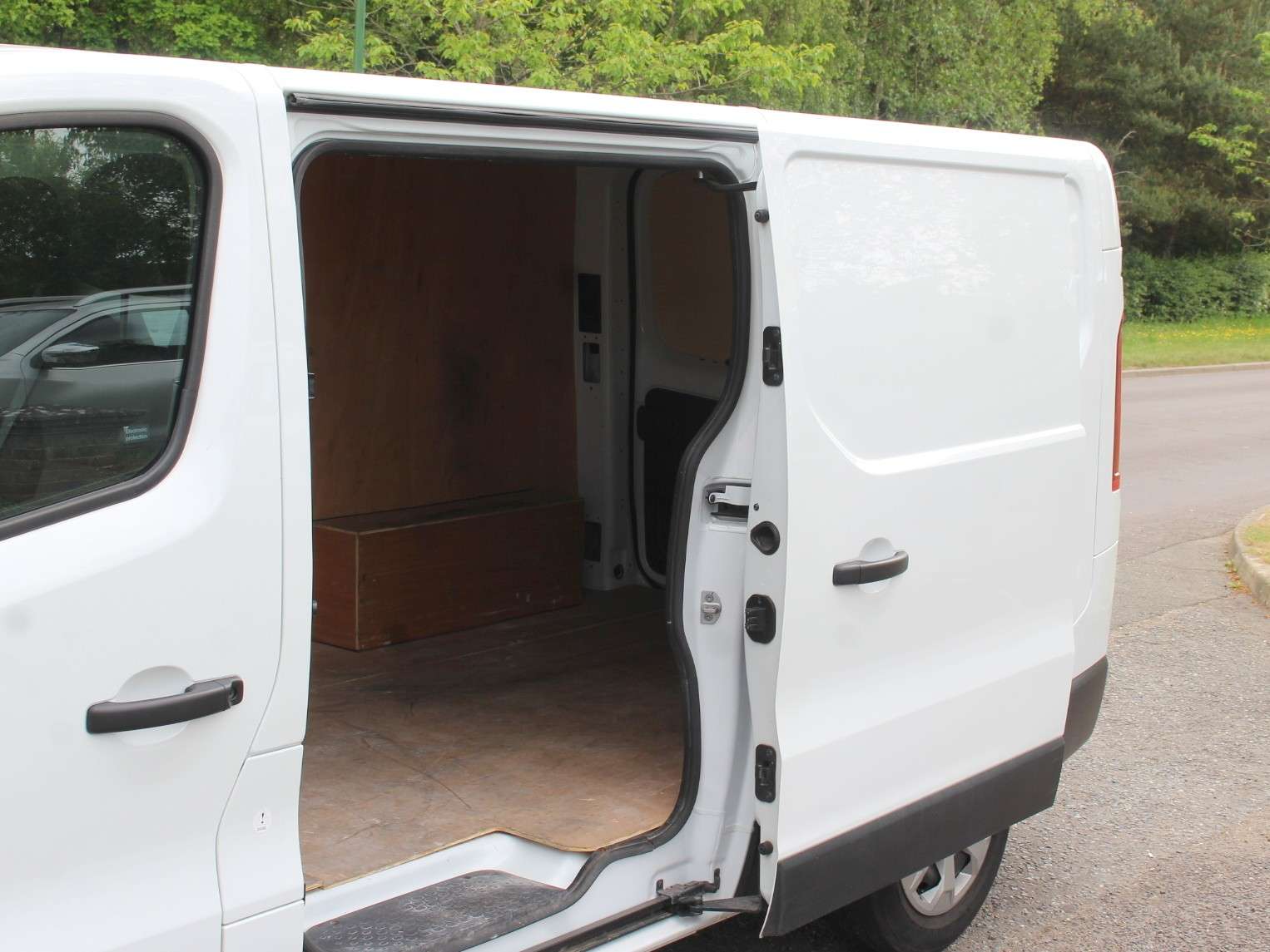 2024 RENAULT TRAFIC 2024 RENAULT TRAFIC