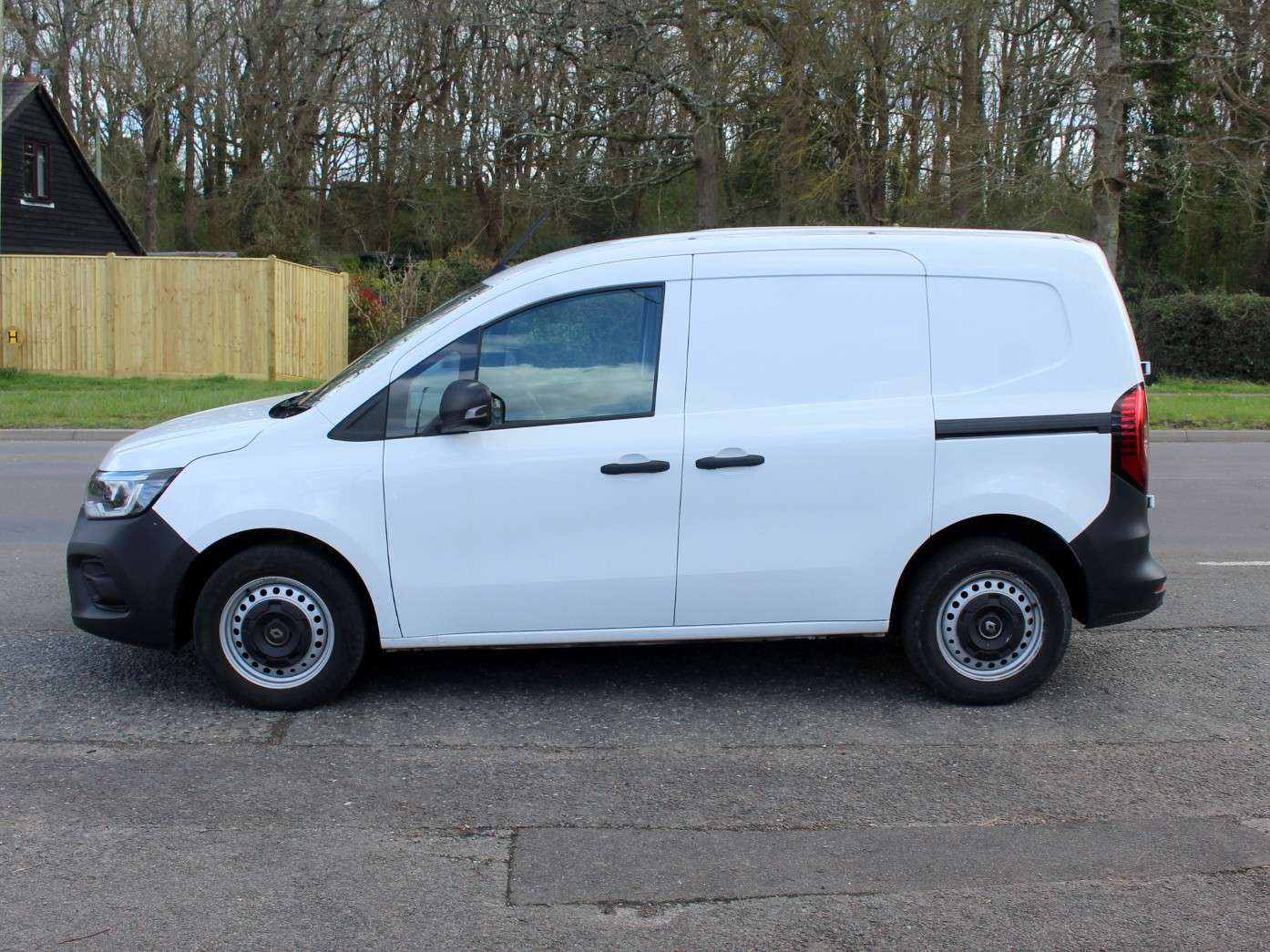 A 2023 RENAULT KANGOO 1.5 dCi Blue ENERGY ML19 Start Panel Van 6dr Diesel Manual MWB Euro 6 (s/s) (95 ps) A 2023 RENAULT KANGOO 1.5 dCi Blue ENERGY ML19 Start Panel Van 6dr Diesel Manual MWB Euro 6 (s/s) (95 ps)