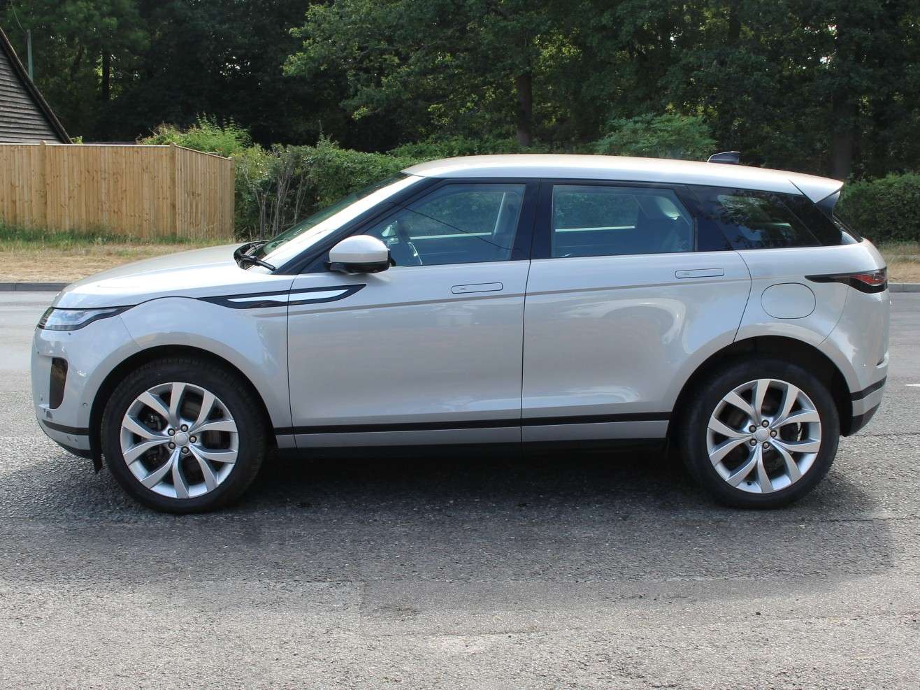 2021 LAND ROVER RANGE ROVER EVOQUE 2021 LAND ROVER RANGE ROVER EVOQUE