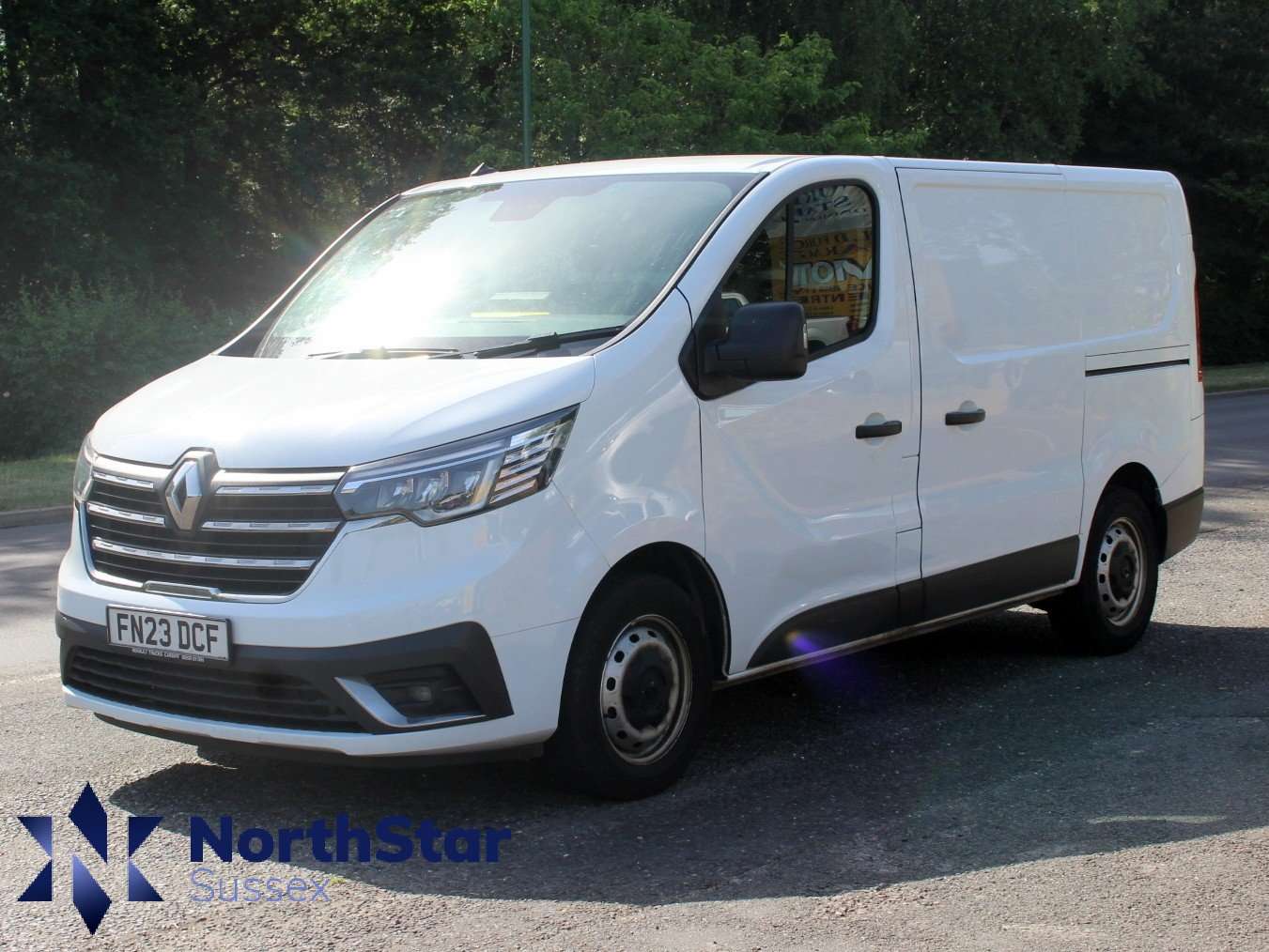 A 2023 RENAULT TRAFIC TRAFIC 2.0 dCi 150 3T l1H1 Van Red Edition A 2023 RENAULT TRAFIC TRAFIC 2.0 dCi 150 3T l1H1 Van Red Edition