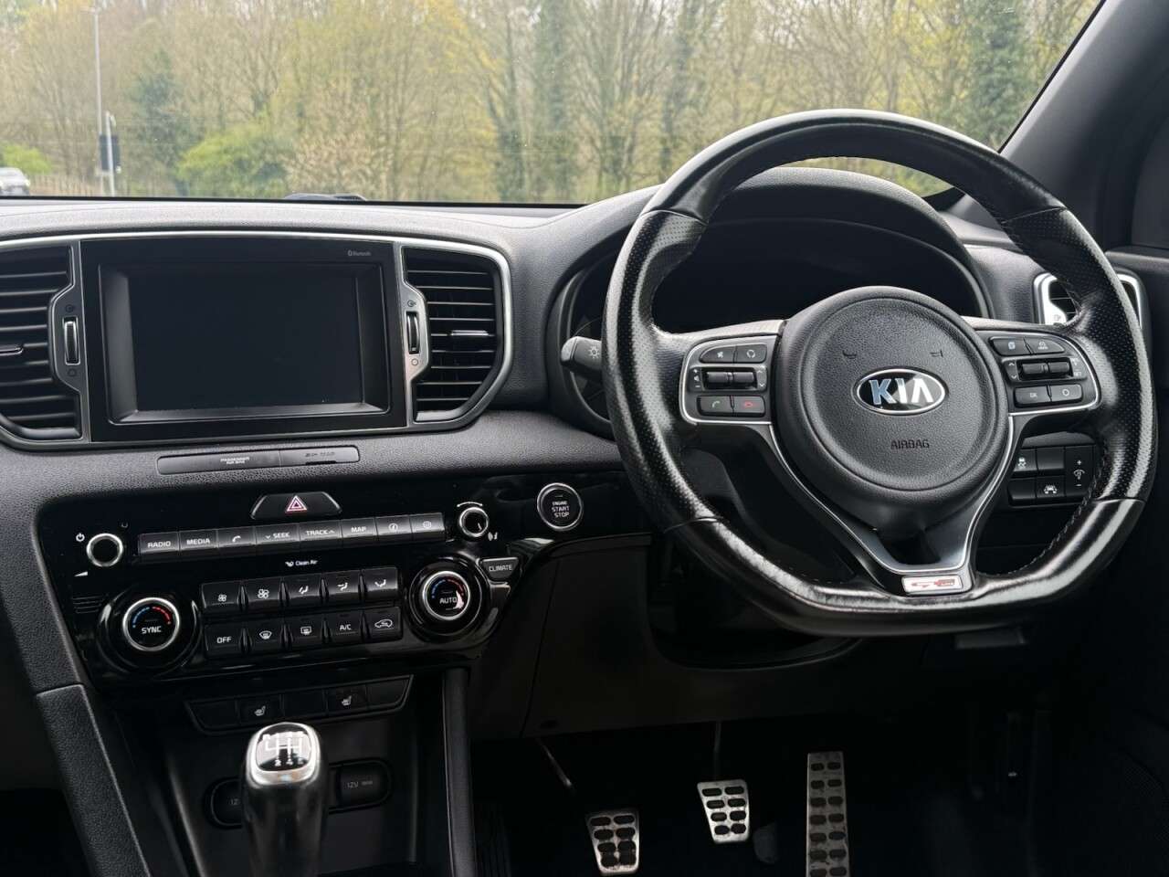 A 2016 KIA SPORTAGE 2.0 CRDi GT-Line SUV 5dr Diesel Manual AWD Euro 6 (134 bhp) A 2016 KIA SPORTAGE 2.0 CRDi GT-Line SUV 5dr Diesel Manual AWD Euro 6 (134 bhp)