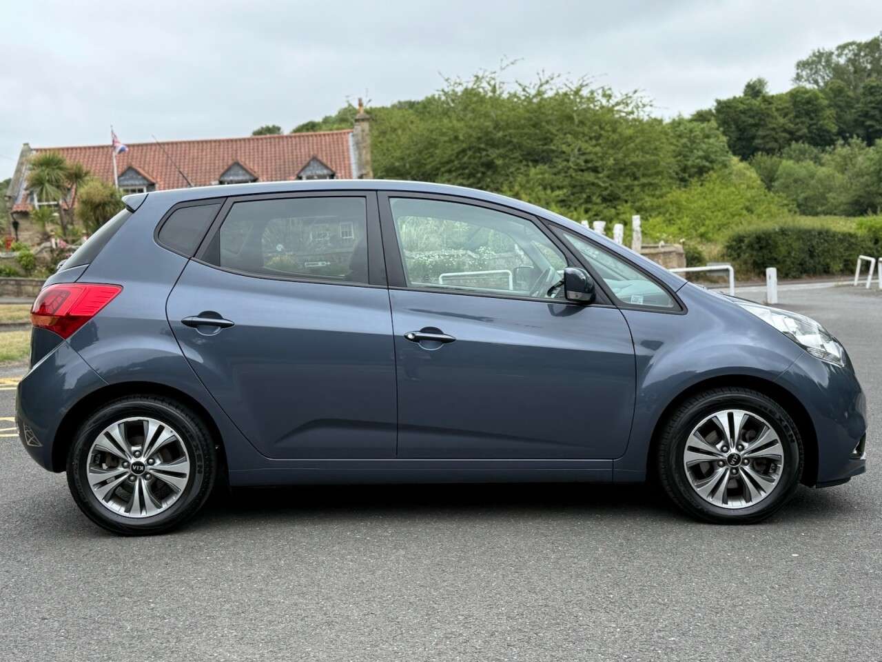 2017 KIA VENGA 2017 KIA VENGA