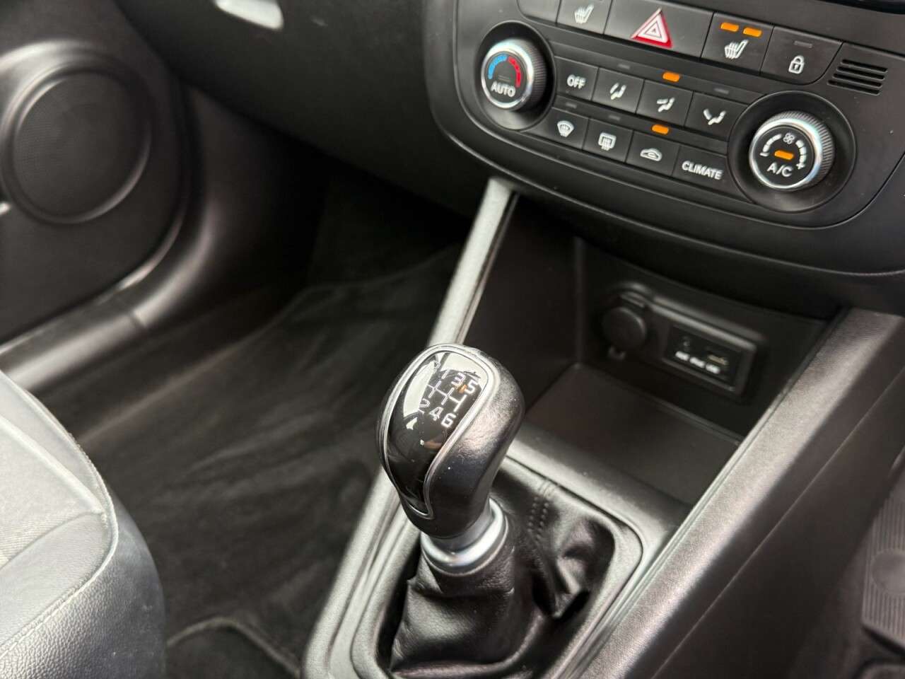 2017 KIA VENGA 2017 KIA VENGA