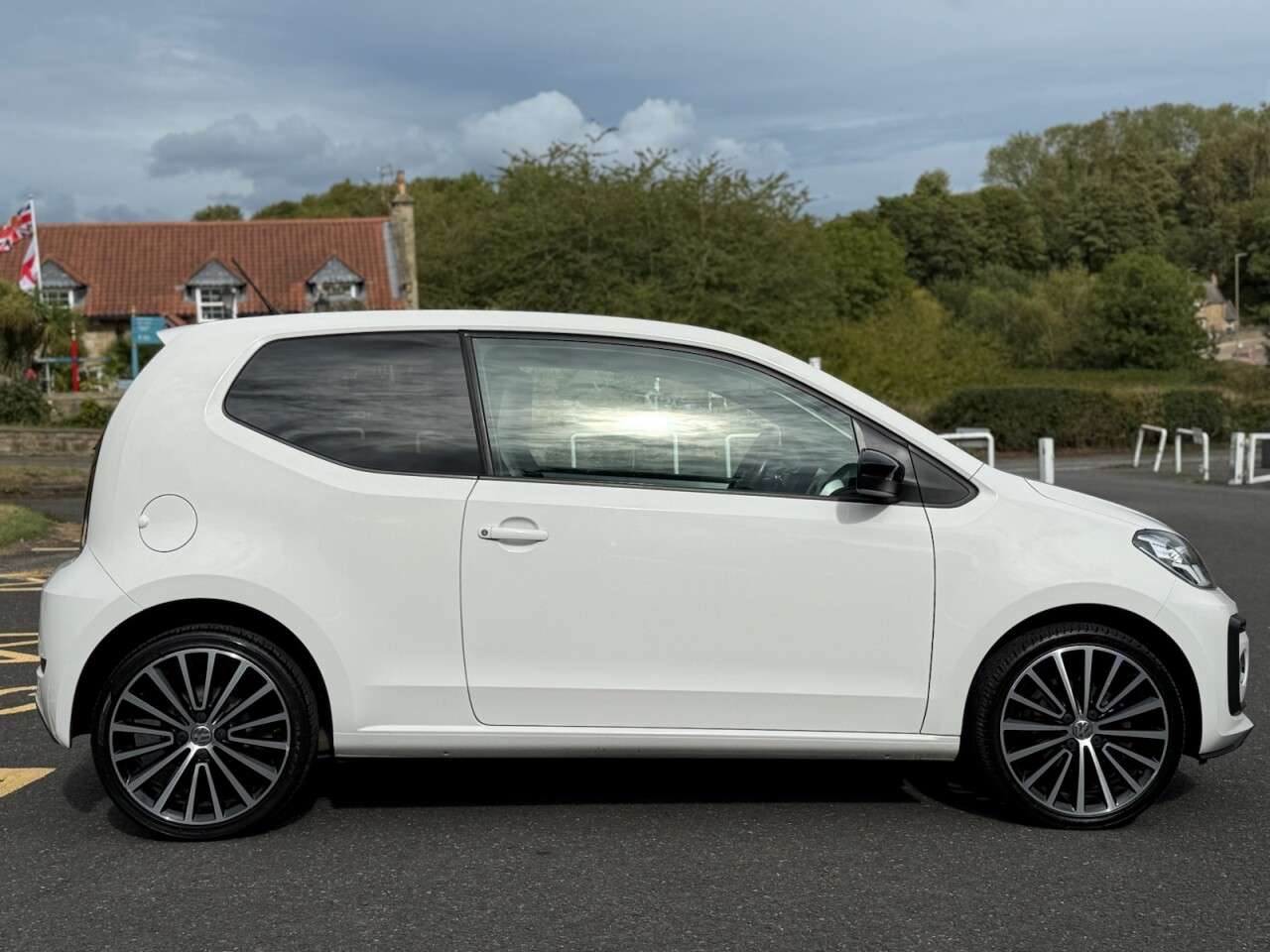 2018 VOLKSWAGEN UP! 2018 VOLKSWAGEN UP!