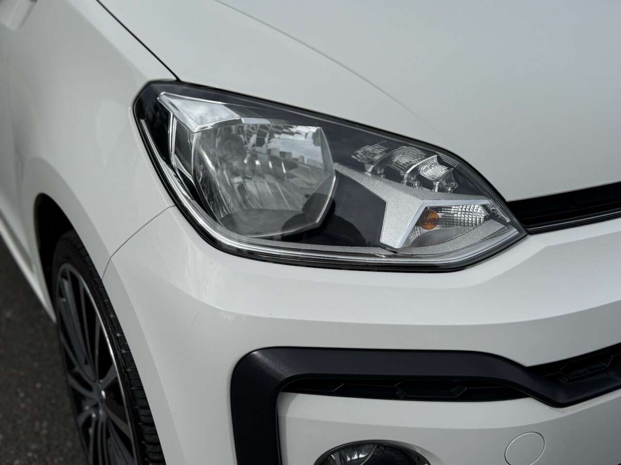 2018 VOLKSWAGEN UP! 2018 VOLKSWAGEN UP!