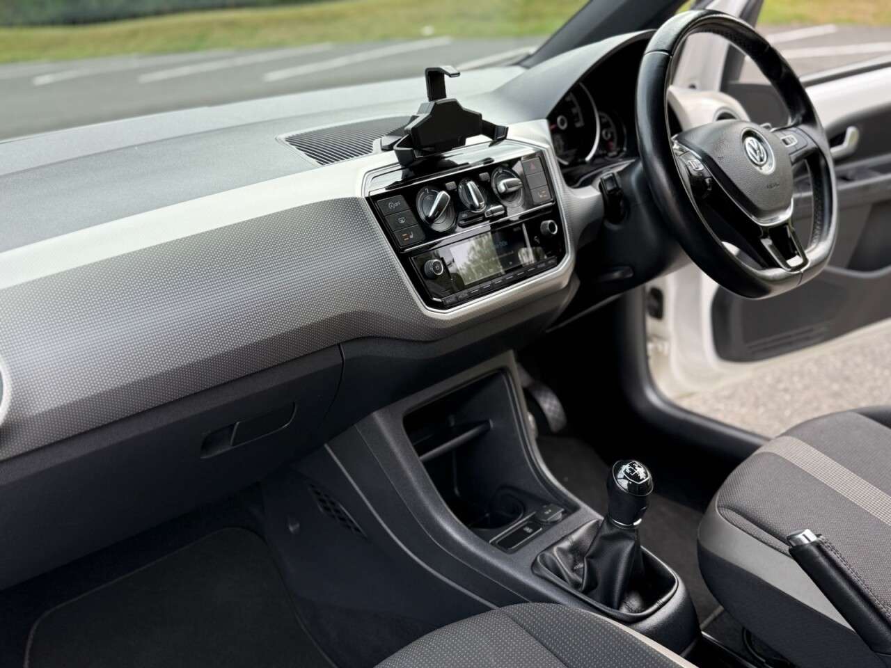 2018 VOLKSWAGEN UP! 2018 VOLKSWAGEN UP!