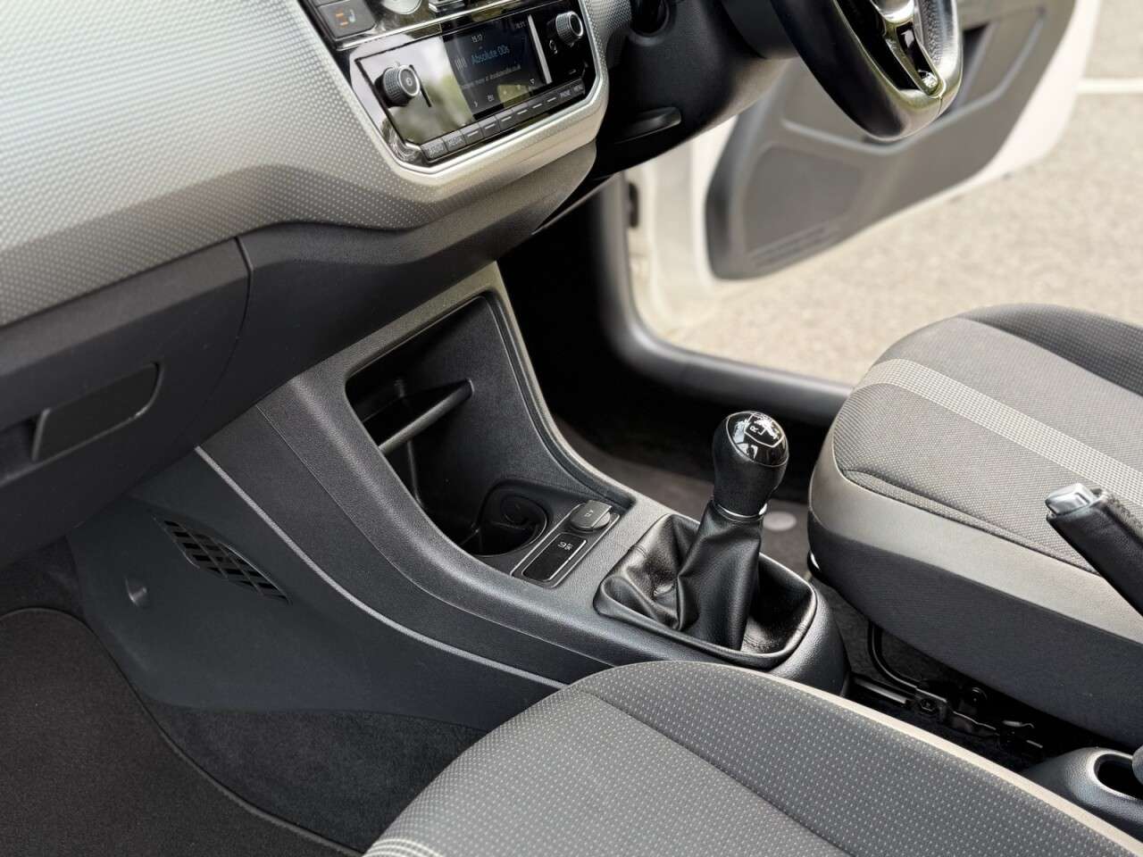 2018 VOLKSWAGEN UP! 2018 VOLKSWAGEN UP!