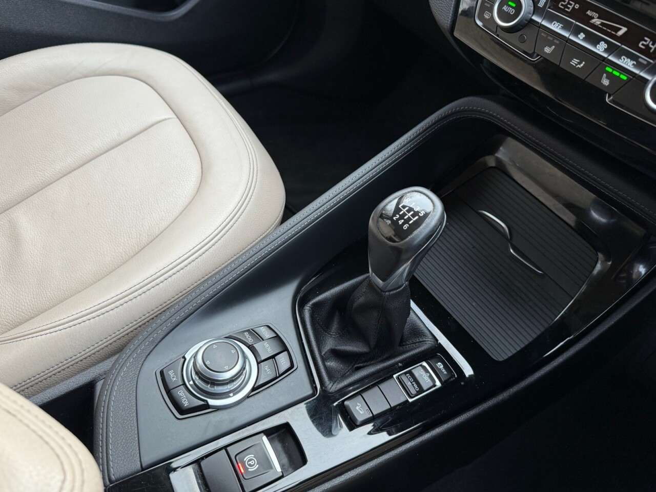 2016 BMW X1 2016 BMW X1