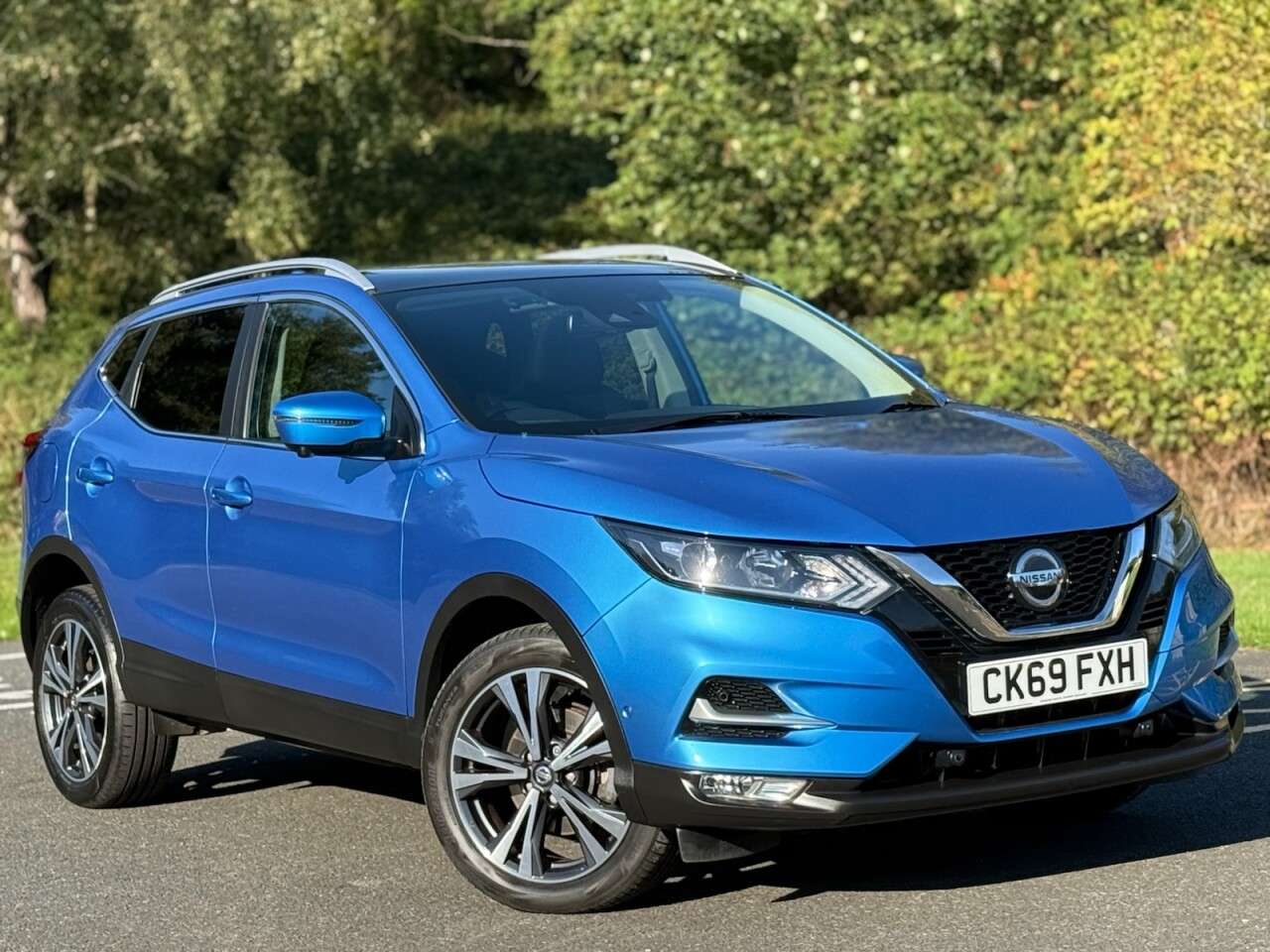 A 2019 NISSAN QASHQAI 1.7 dCi N-Connecta SUV 5dr Diesel Manual 4WD Euro 6 (s/s) (150 ps) A 2019 NISSAN QASHQAI 1.7 dCi N-Connecta SUV 5dr Diesel Manual 4WD Euro 6 (s/s) (150 ps)
