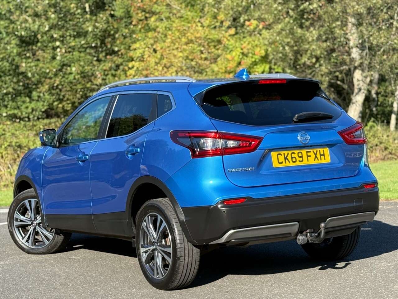 A 2019 NISSAN QASHQAI 1.7 dCi N-Connecta SUV 5dr Diesel Manual 4WD Euro 6 (s/s) (150 ps) A 2019 NISSAN QASHQAI 1.7 dCi N-Connecta SUV 5dr Diesel Manual 4WD Euro 6 (s/s) (150 ps)