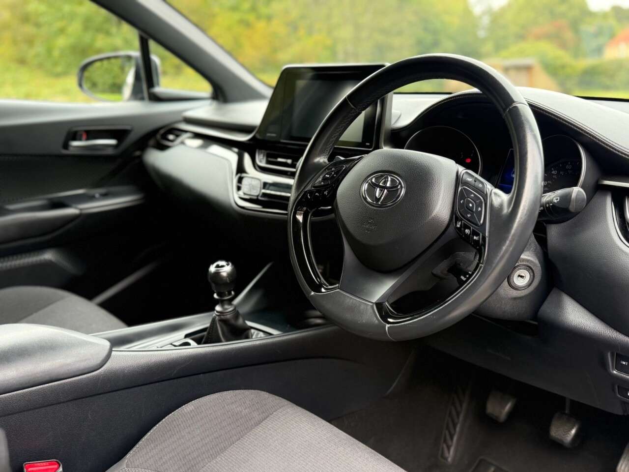 2019 TOYOTA C-HR 2019 TOYOTA C-HR