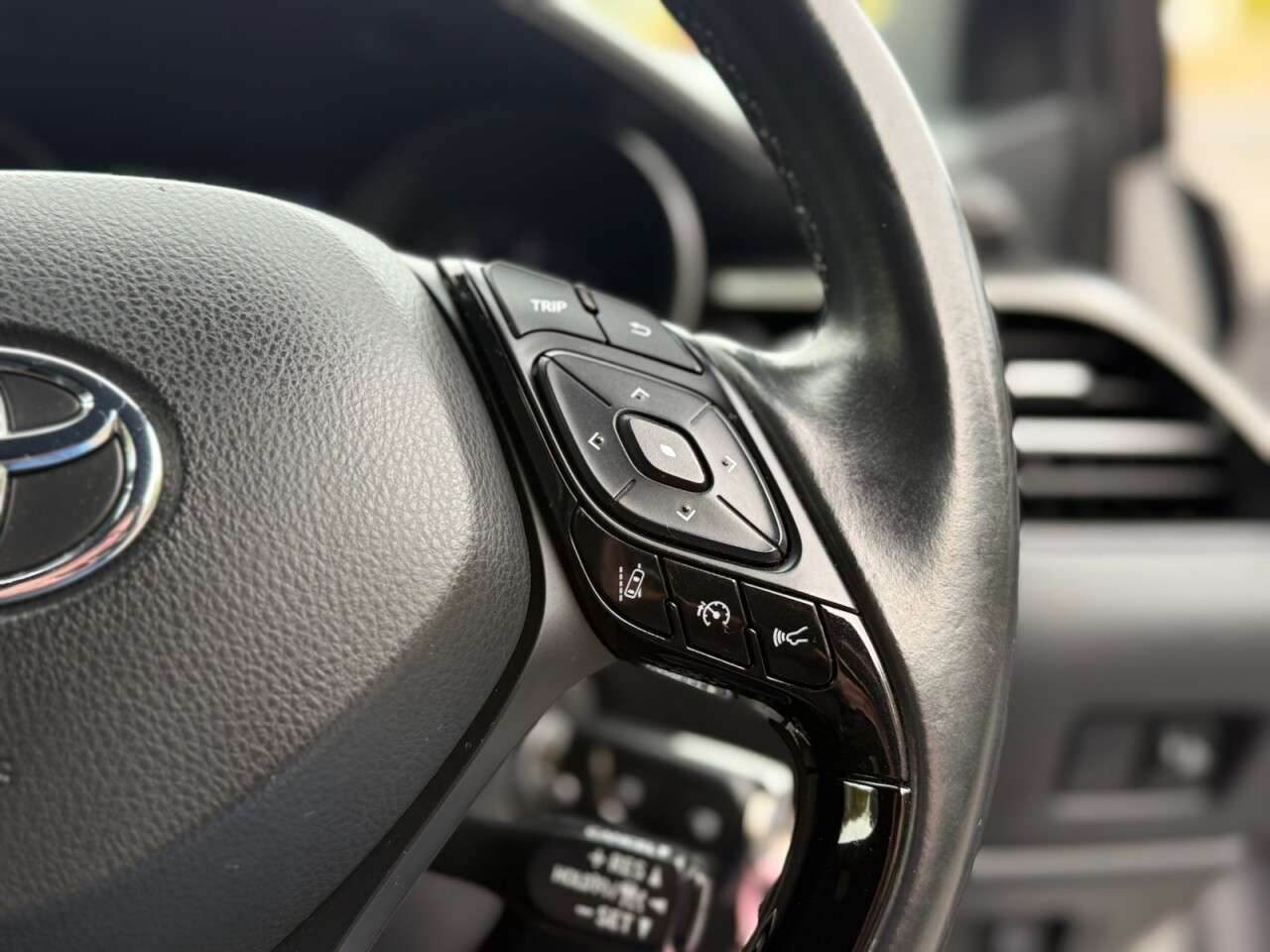 2019 TOYOTA C-HR 2019 TOYOTA C-HR