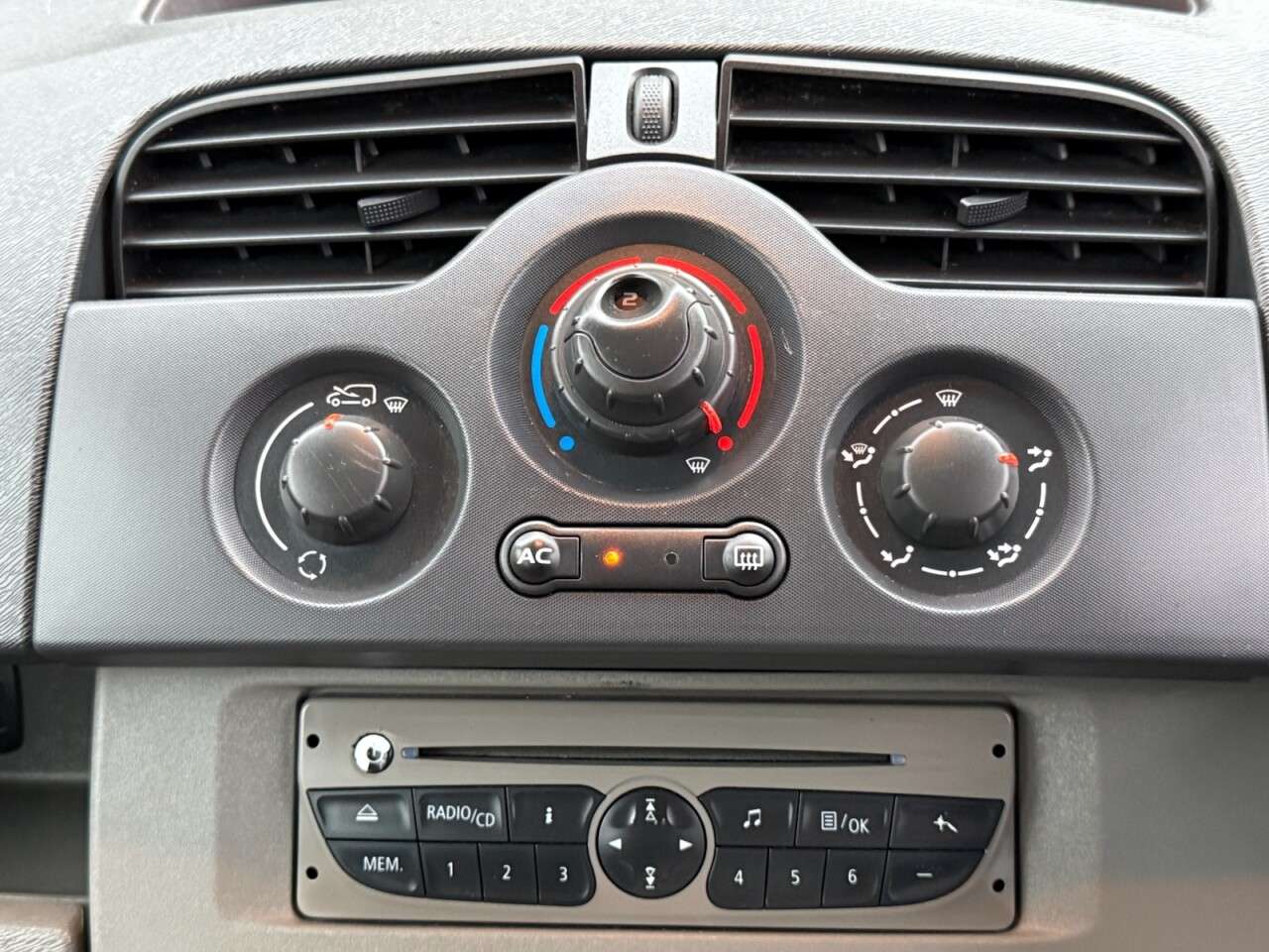 2010 RENAULT KANGOO 2010 RENAULT KANGOO