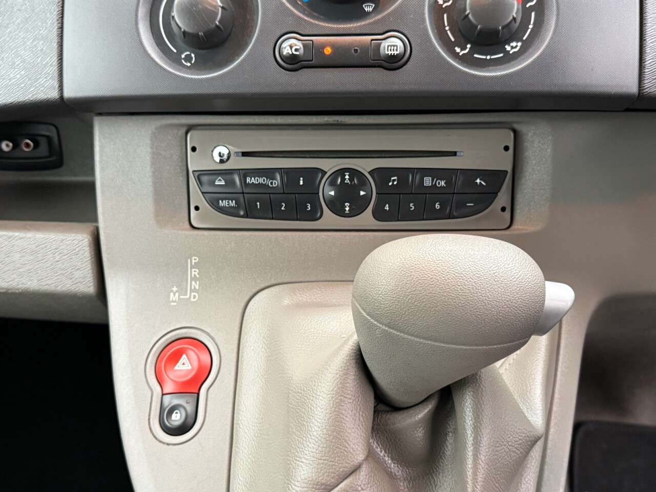 2010 RENAULT KANGOO 2010 RENAULT KANGOO